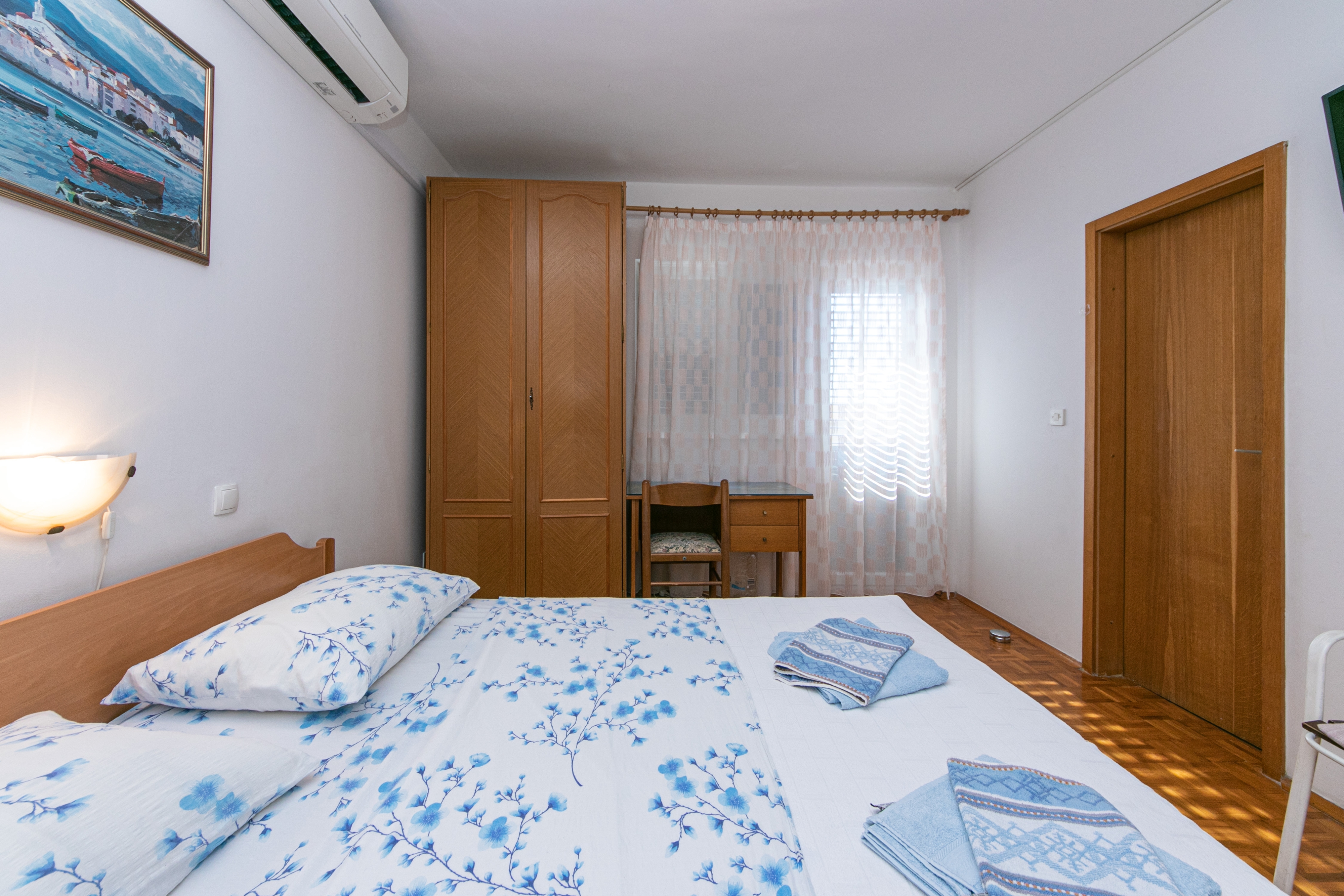 Three bedroom apartment with terrace and sea view Brela, Makarska  A-a