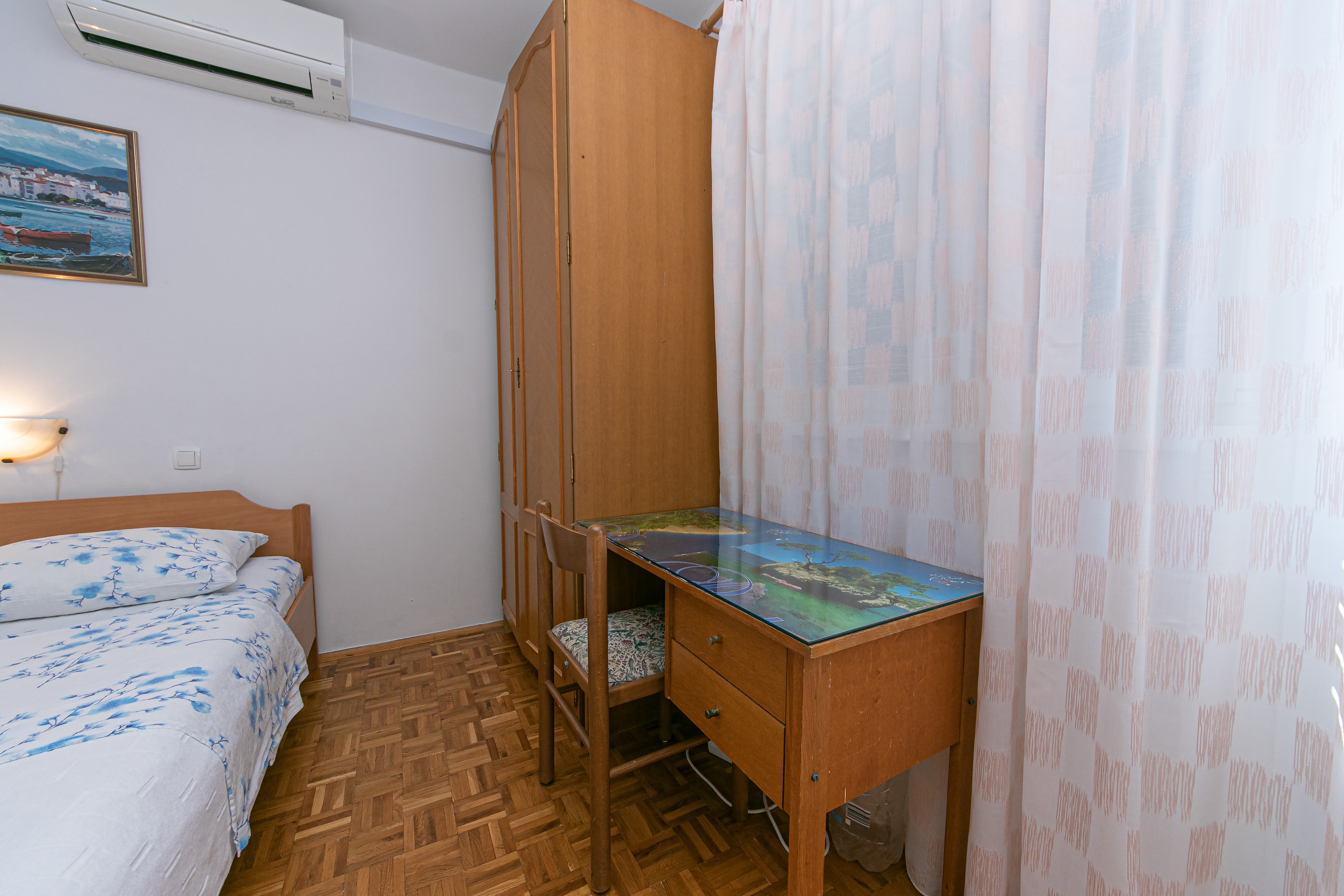 Three bedroom apartment with terrace and sea view Brela, Makarska  A-a