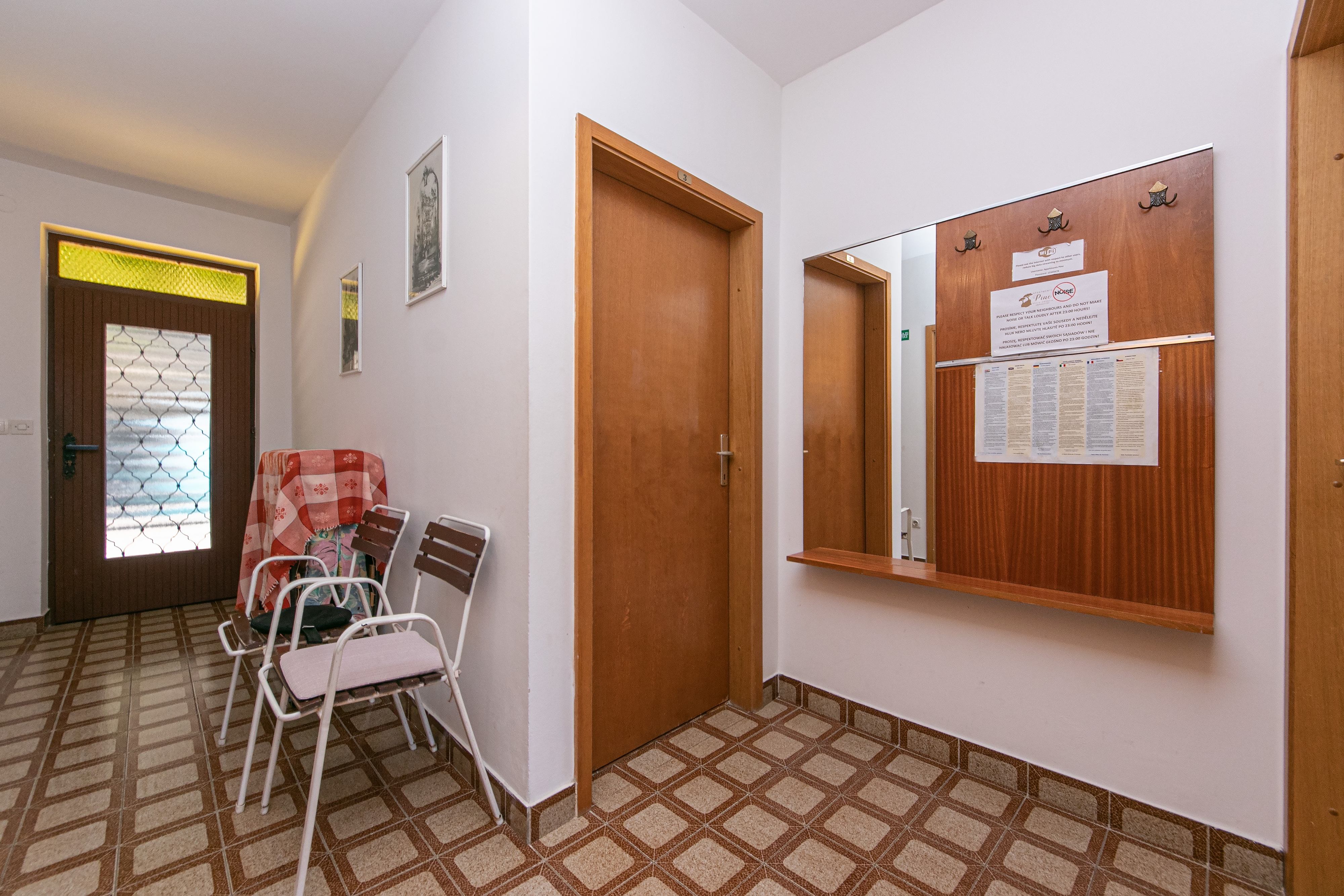 Three bedroom apartment with terrace and sea view Brela, Makarska  A-a