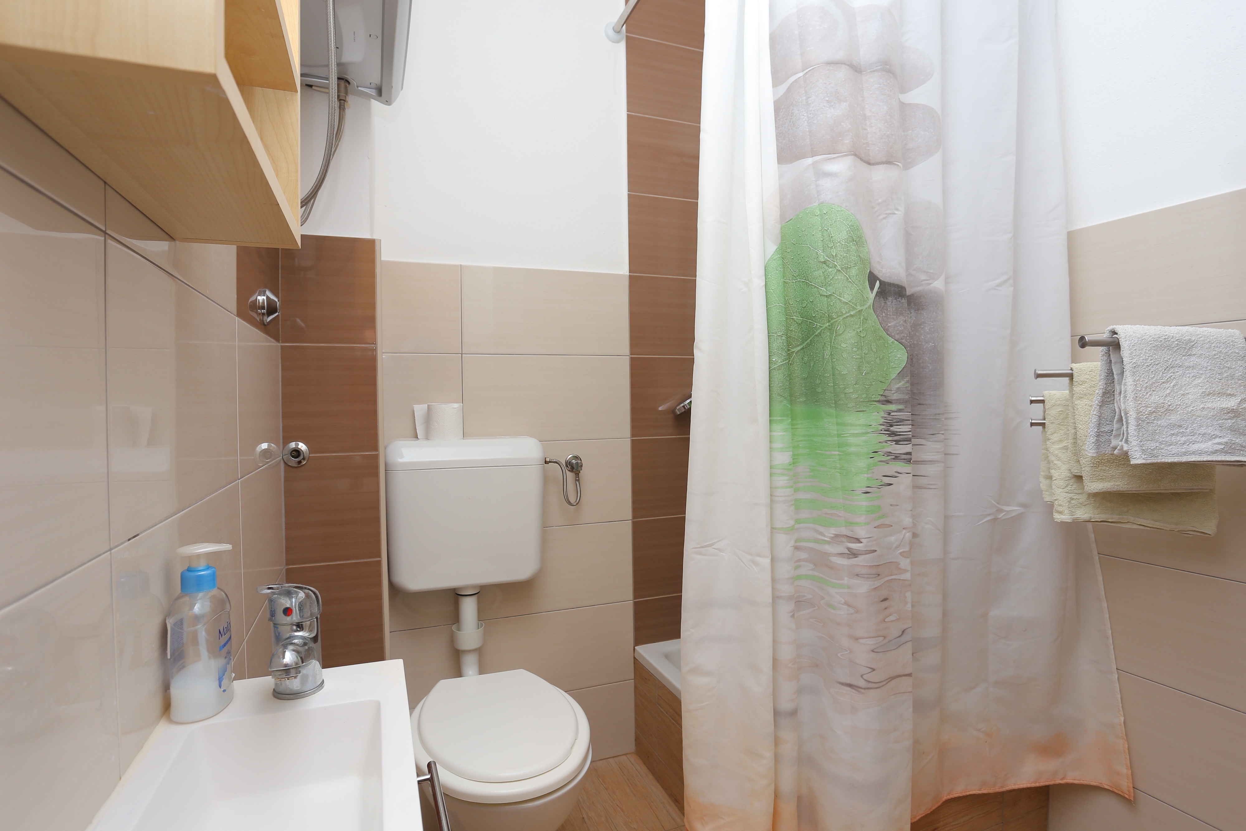 Three bedroom apartment with terrace and sea view Rogoznica  A-a