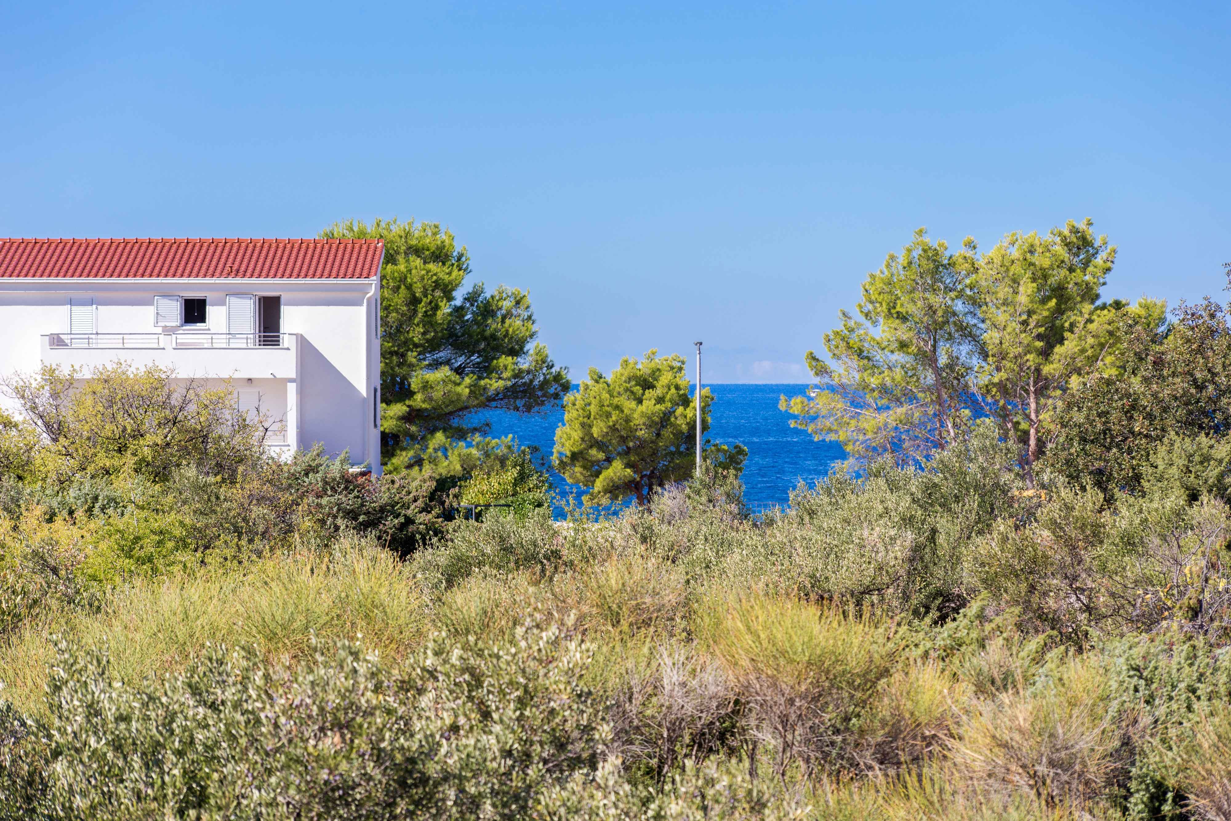 Three bedroom apartment with terrace and sea view Rogoznica  A-a