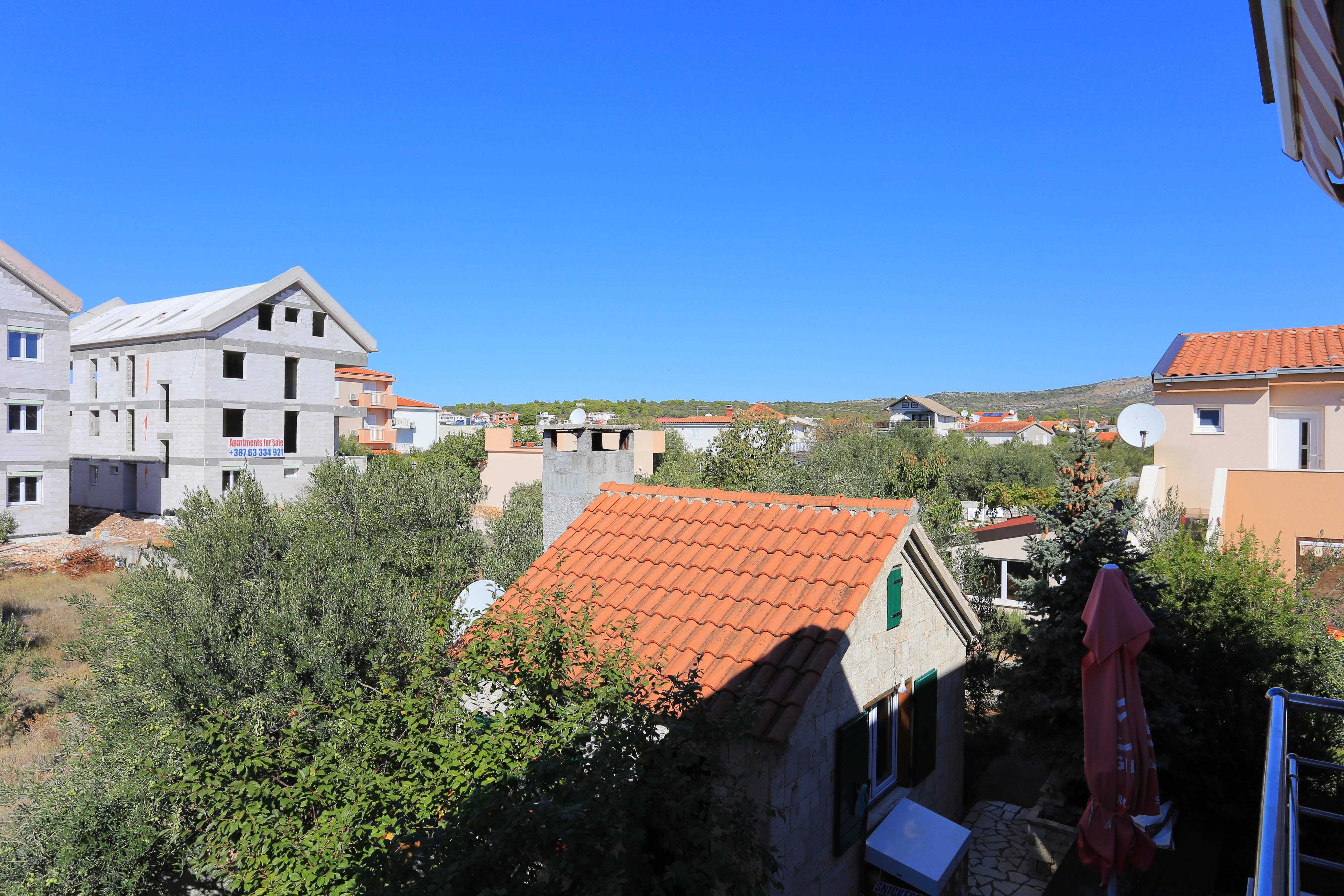 Three bedroom apartment with terrace and sea view Rogoznica  A-a