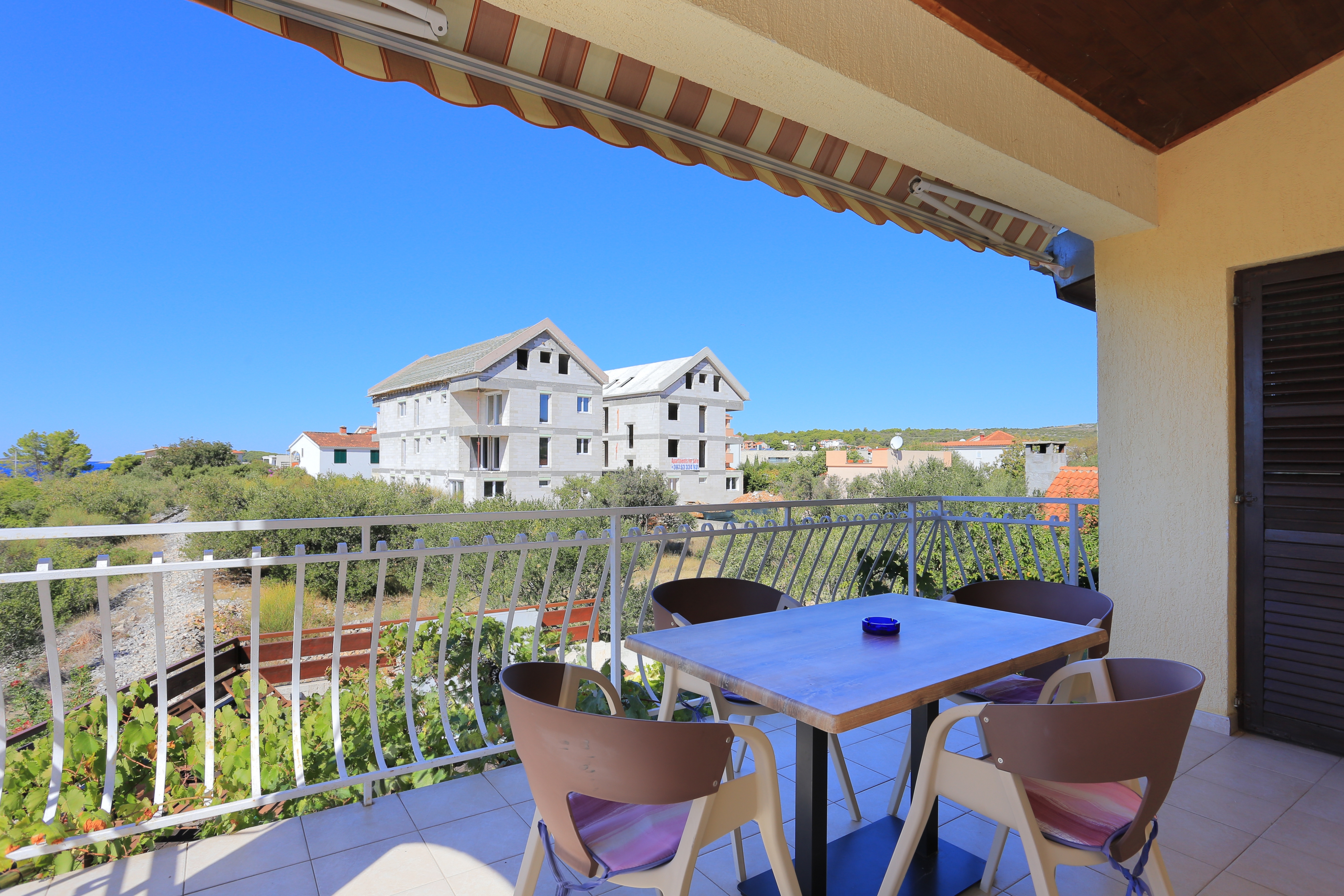 Two bedroom apartment with terrace and sea view Rogoznica  A-b