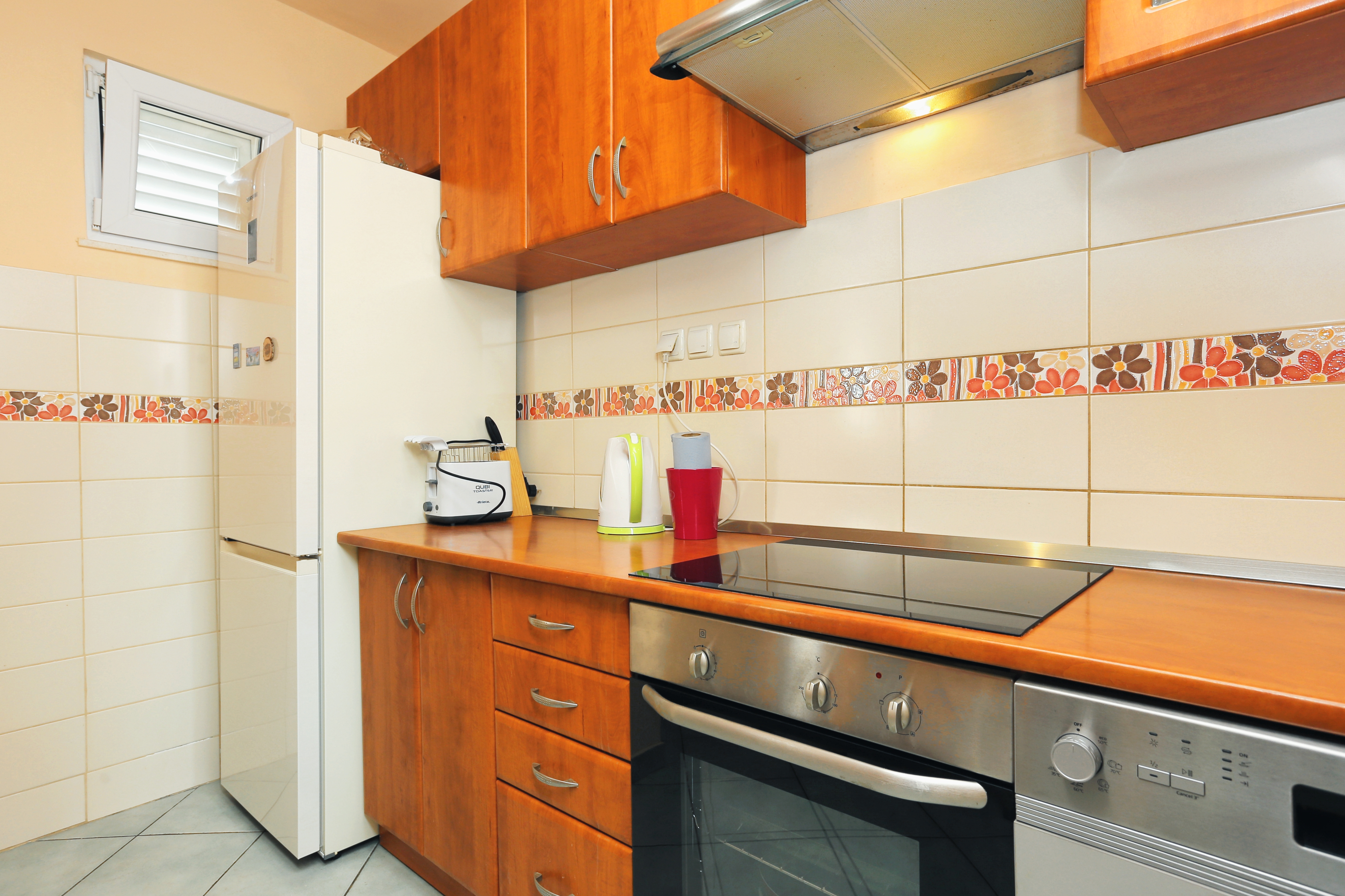 Two bedroom apartment with terrace Rogoznica  A-c