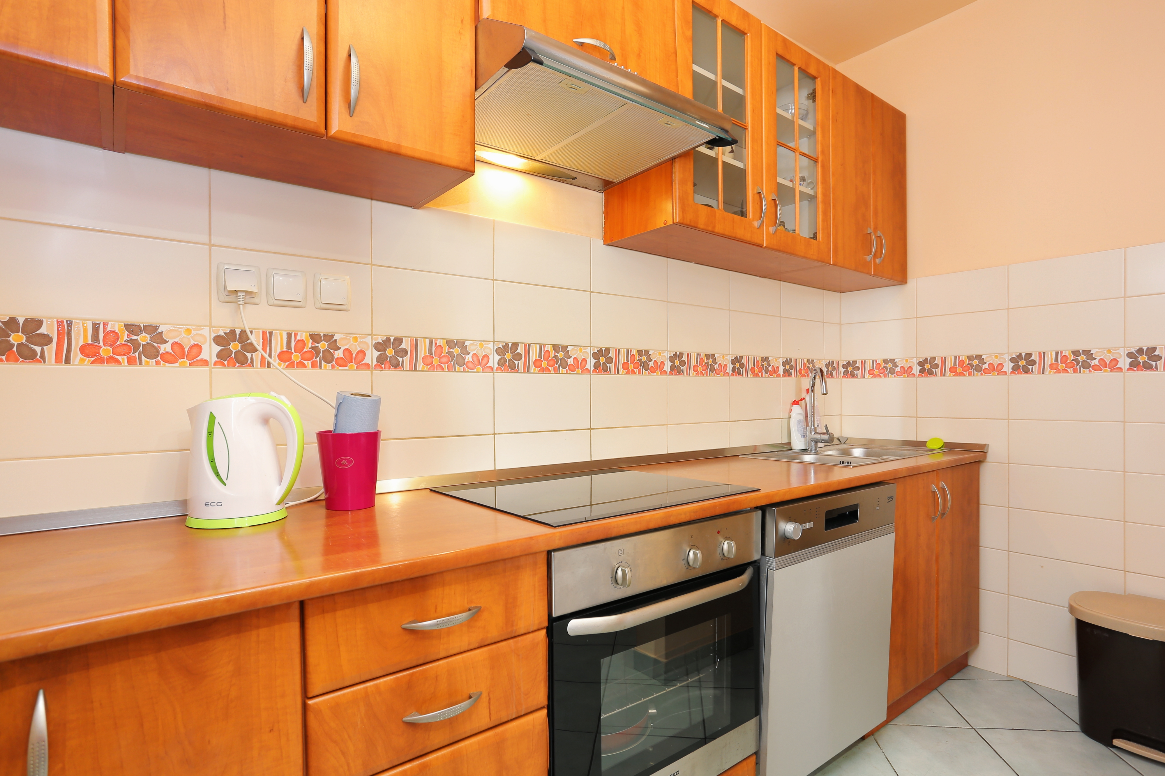 Two bedroom apartment with terrace Rogoznica  A-c