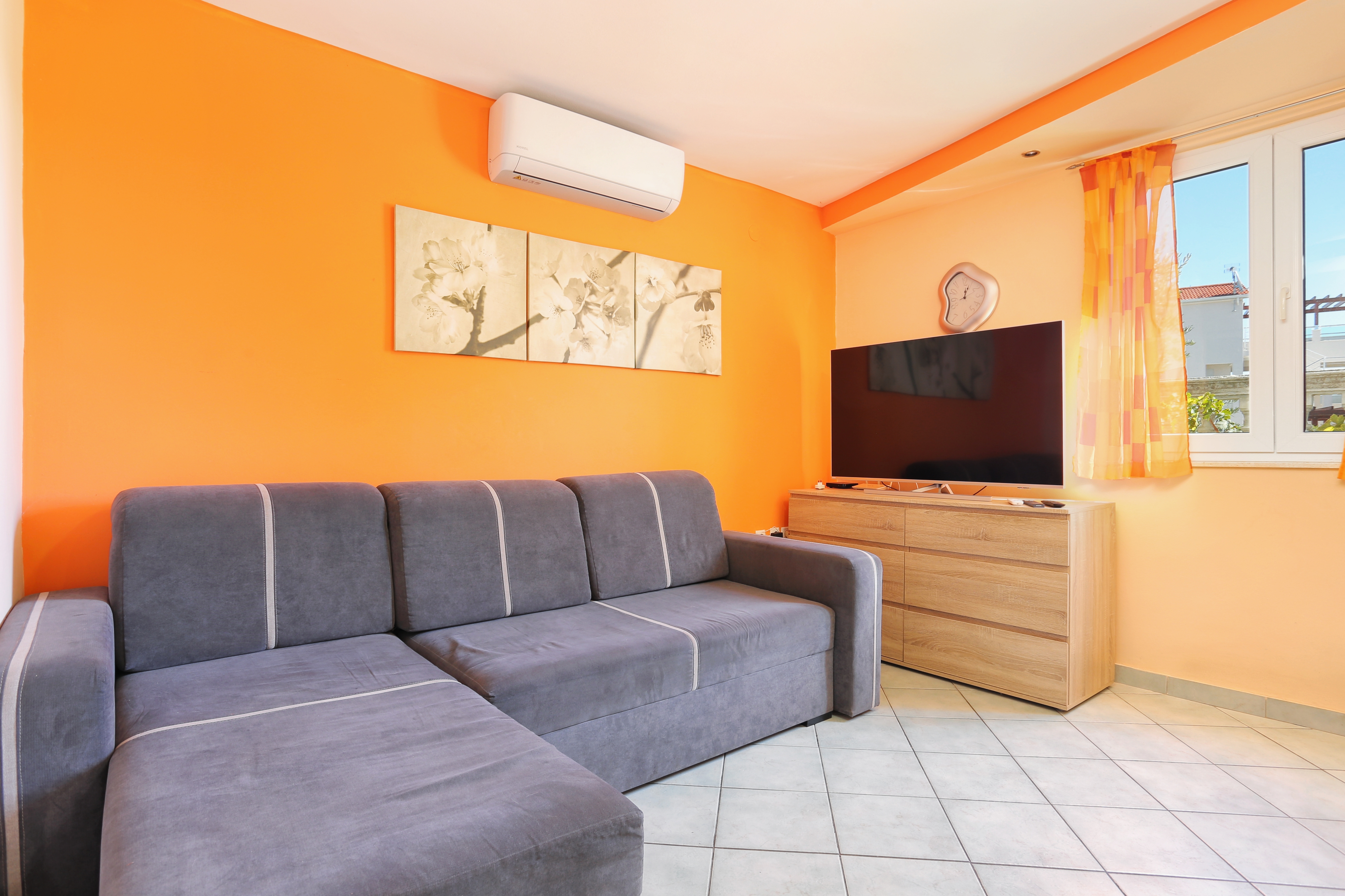 Two bedroom apartment with terrace Rogoznica  A-c