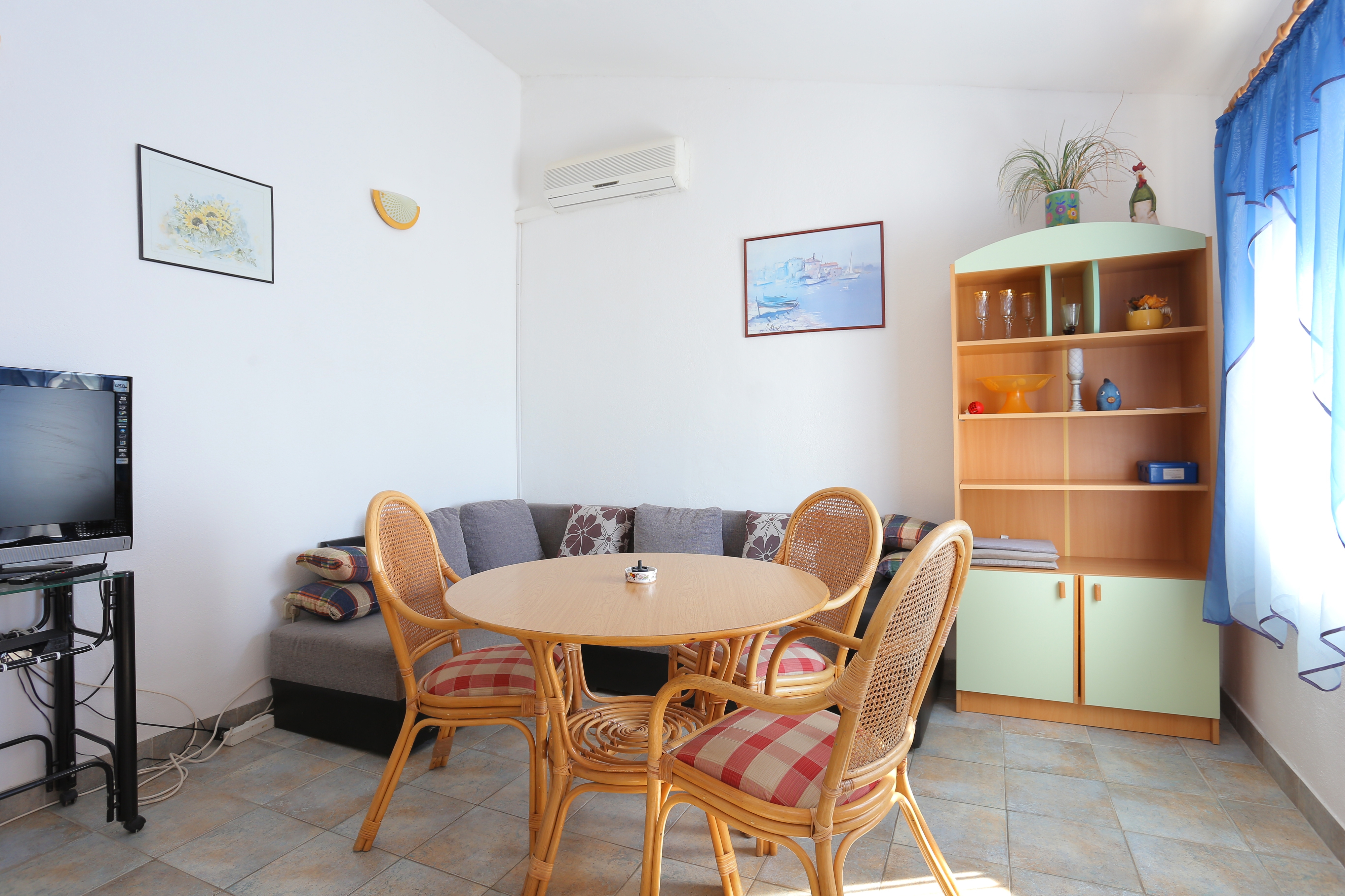 Studio flat with terrace Rogoznica (AS-20077-a)