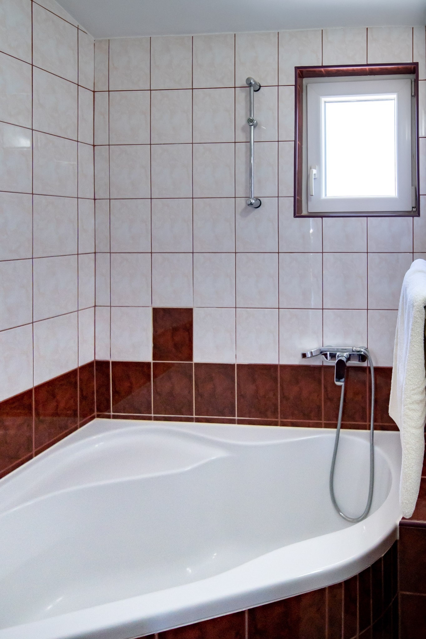 One bedroom apartment near beach Banjol, Rab  A-a