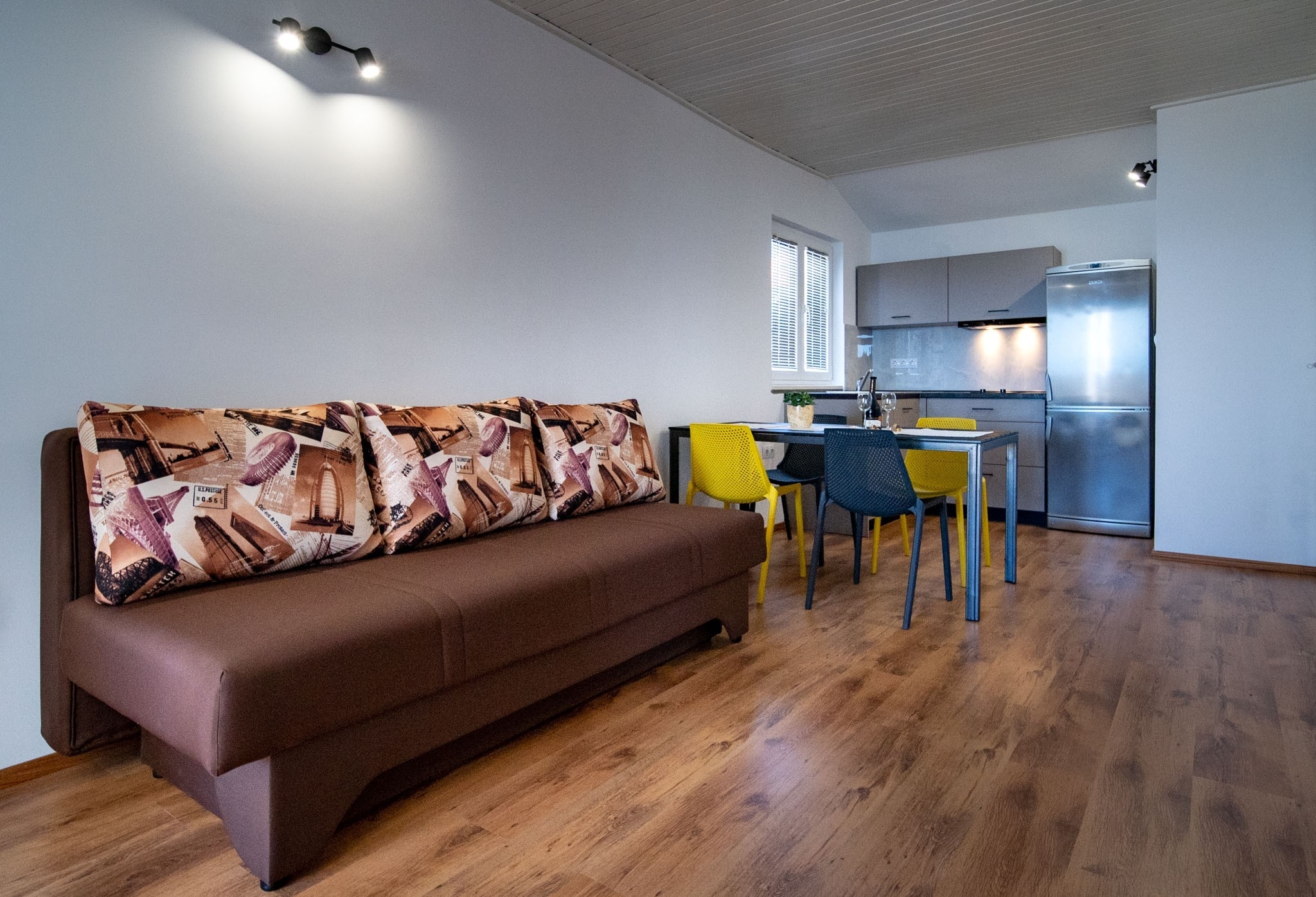 One bedroom apartment near beach Banjol, Rab (A-2008-a) One bedroom apartment near beach Banjol, Rab (A-2008-a)