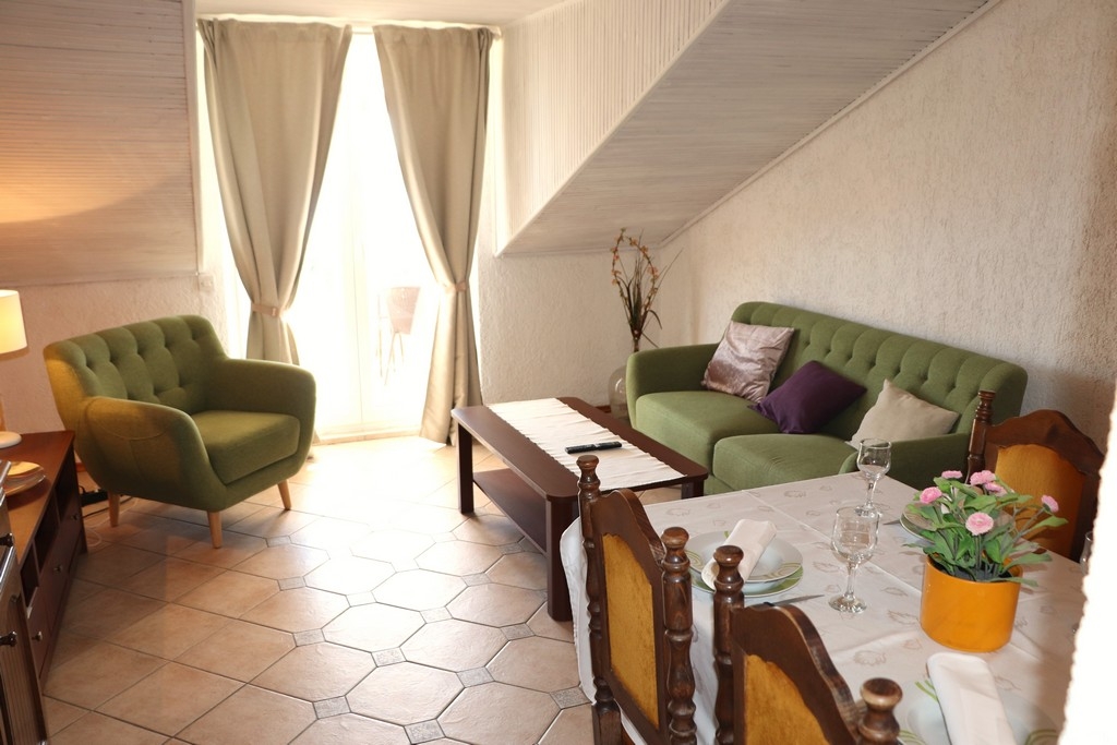 Two bedroom apartment with terrace and sea view Barbat, Rab (A-20080-a) Two bedroom apartment with terrace and sea view Barbat, Rab (A-20080-a)