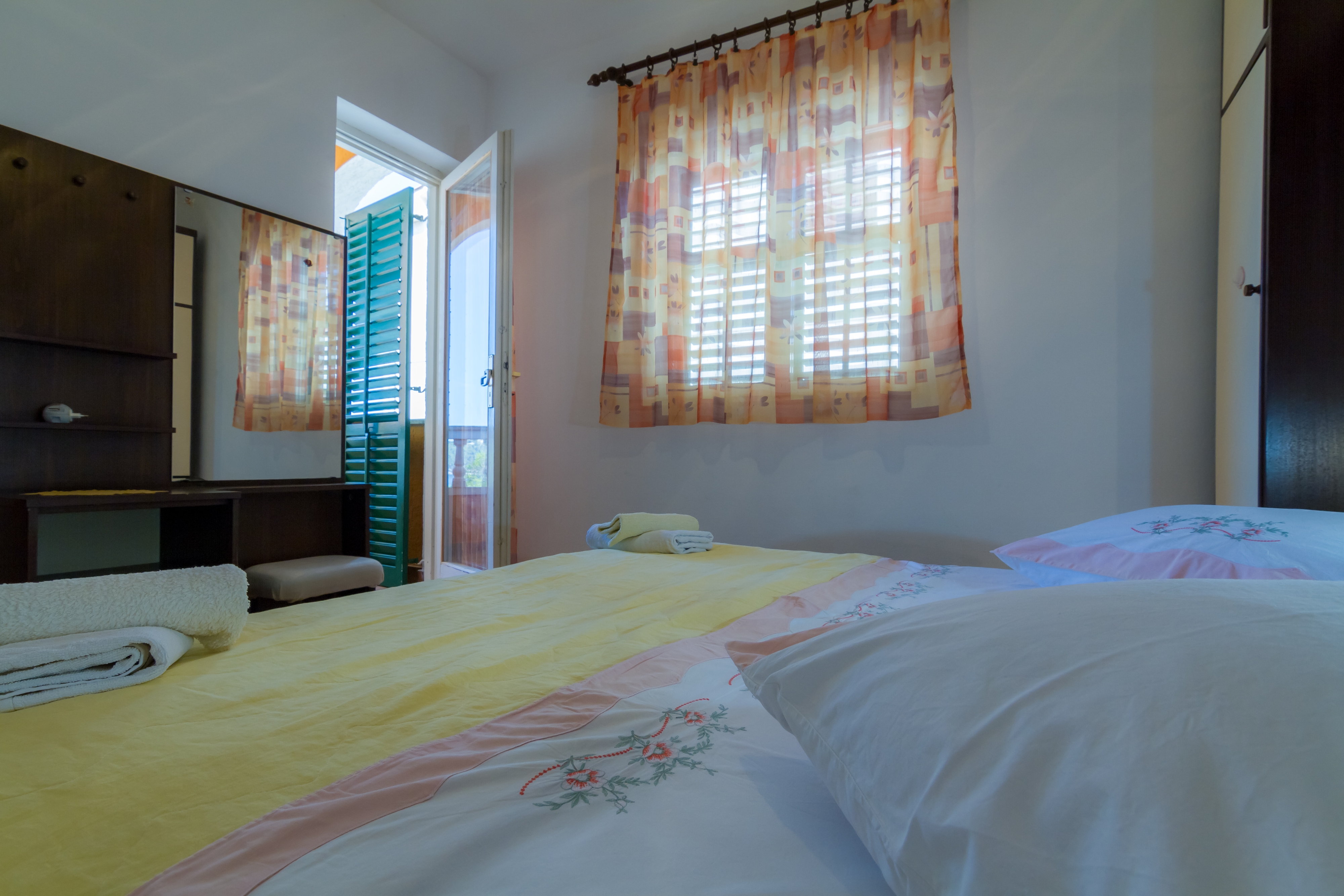 Top Rab Barbat Top Rab Barbat