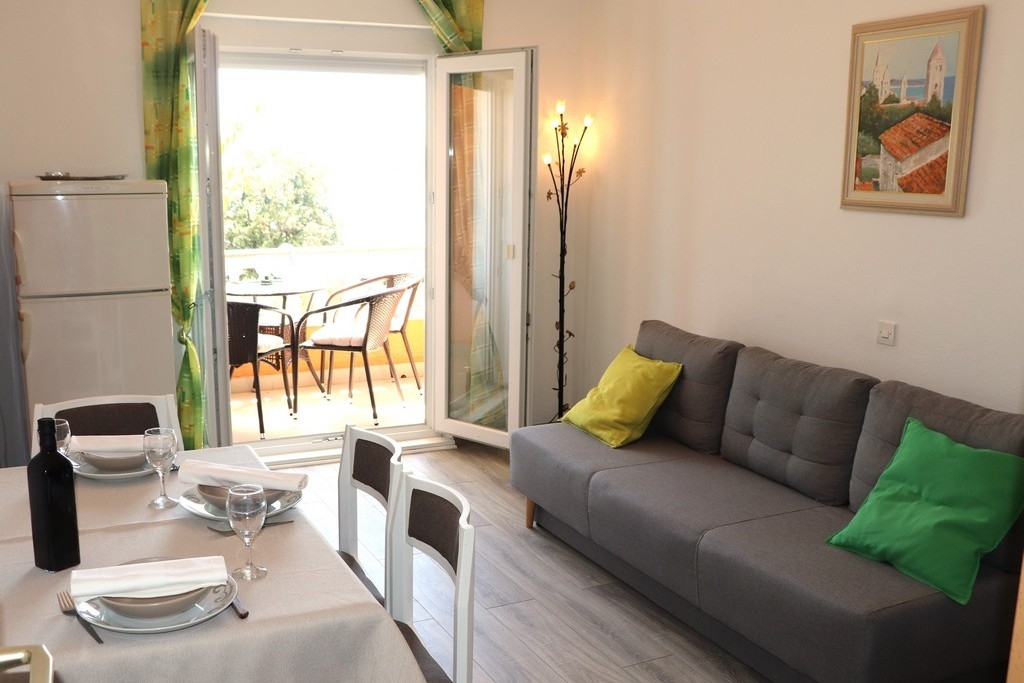 Top Rab Barbat Top Rab Barbat