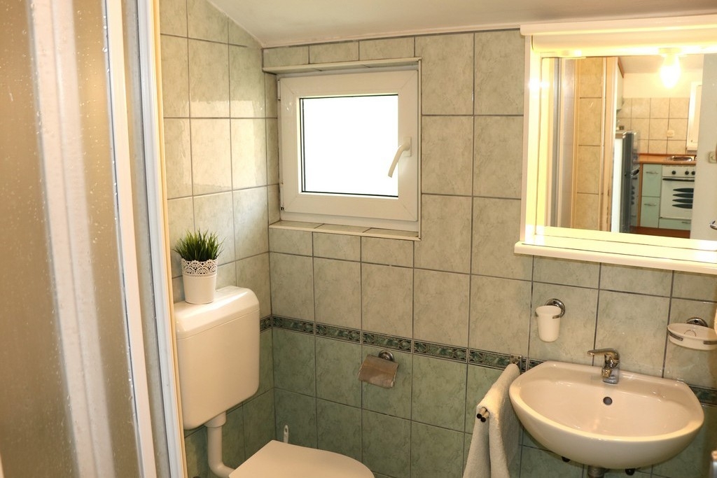 Top Rab Barbat Top Rab Barbat