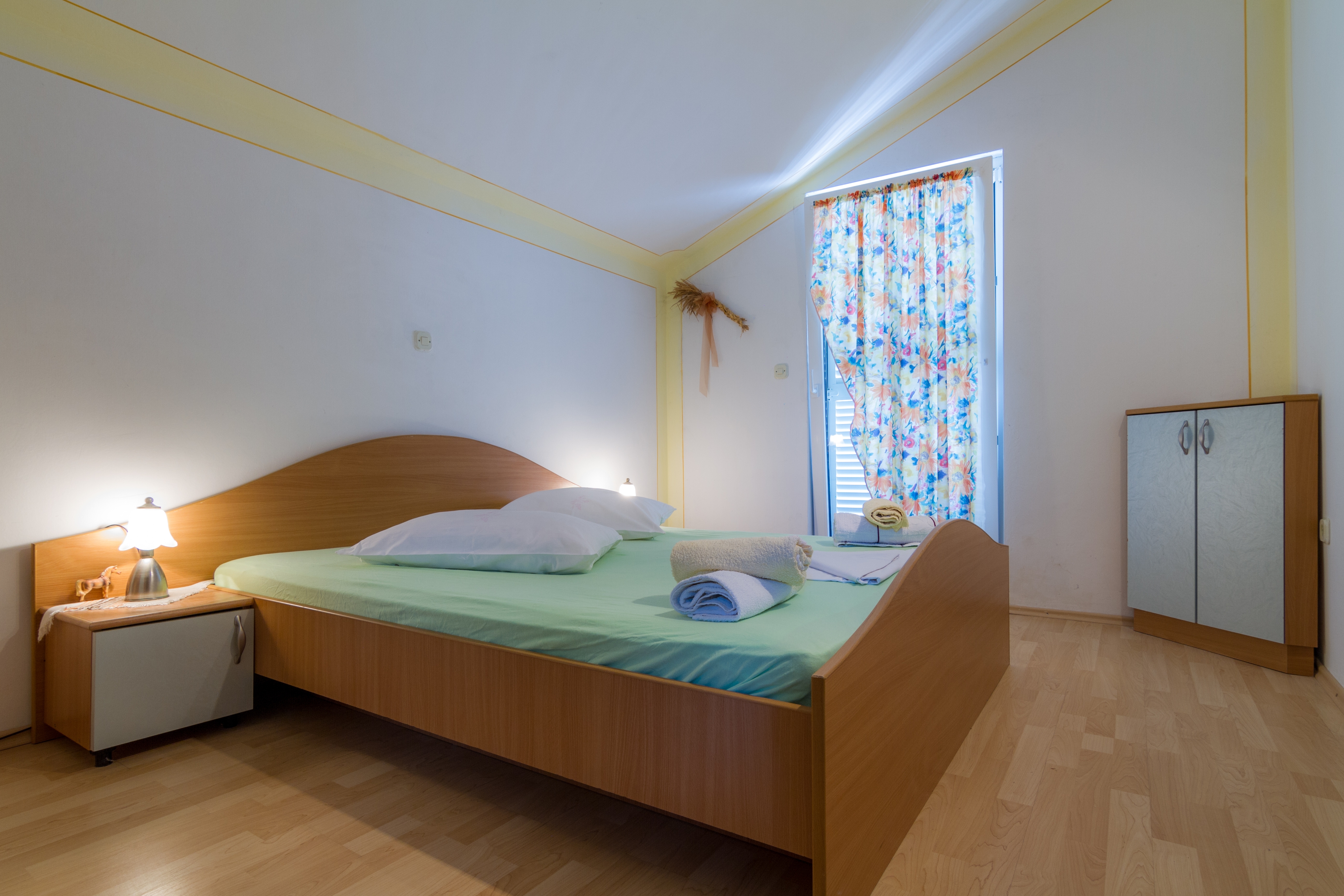 Top Rab Barbat Top Rab Barbat