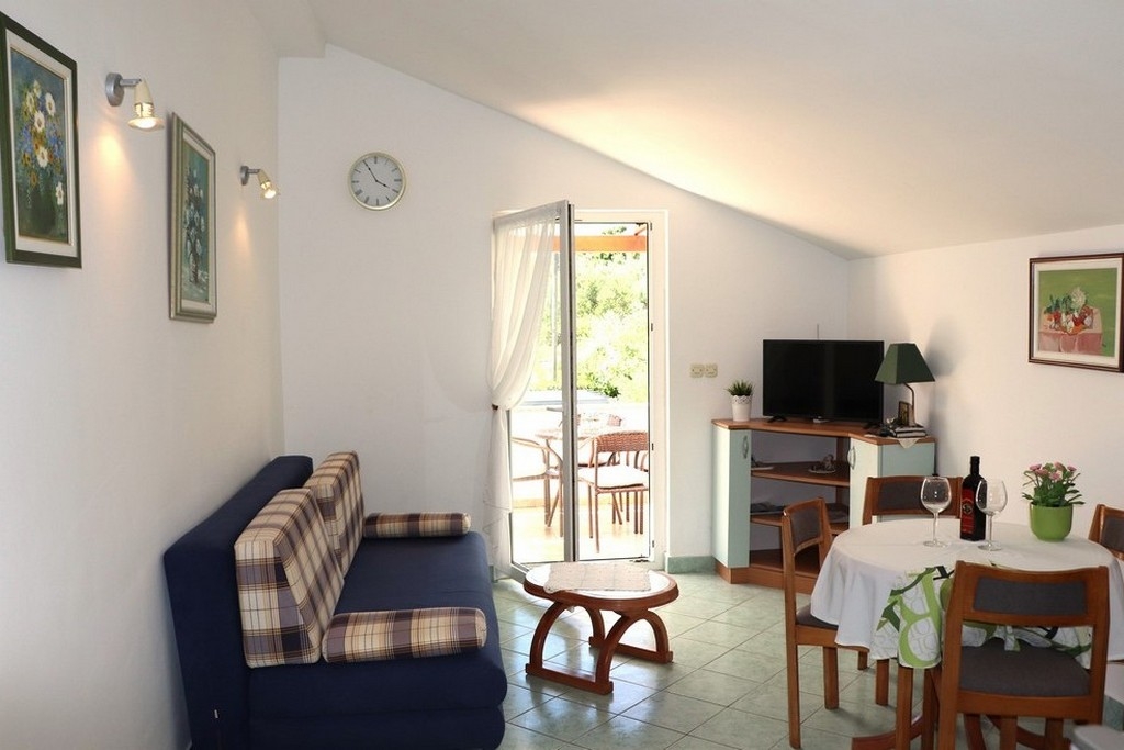 Top Rab Barbat Top Rab Barbat