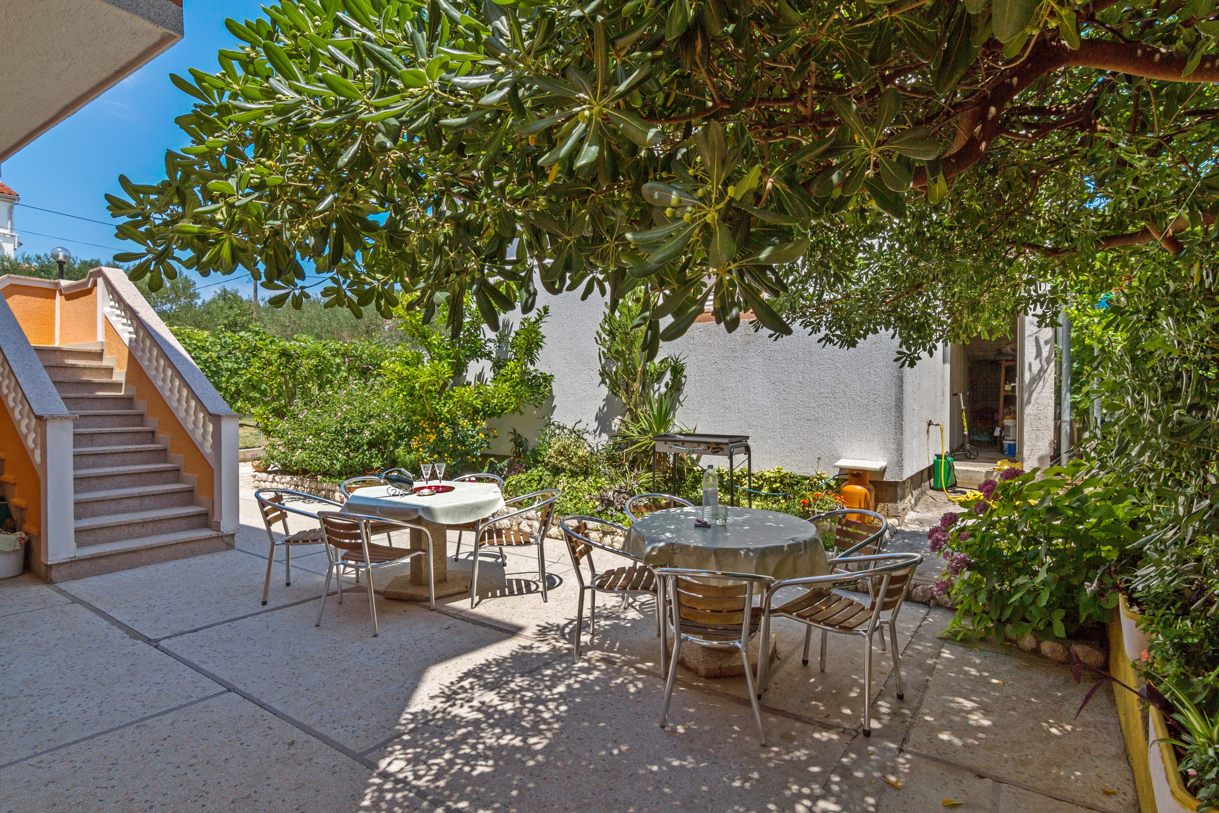 One bedroom apartment with balcony Barbat, Rab (A-20080-d) One bedroom apartment with balcony Barbat, Rab (A-20080-d)