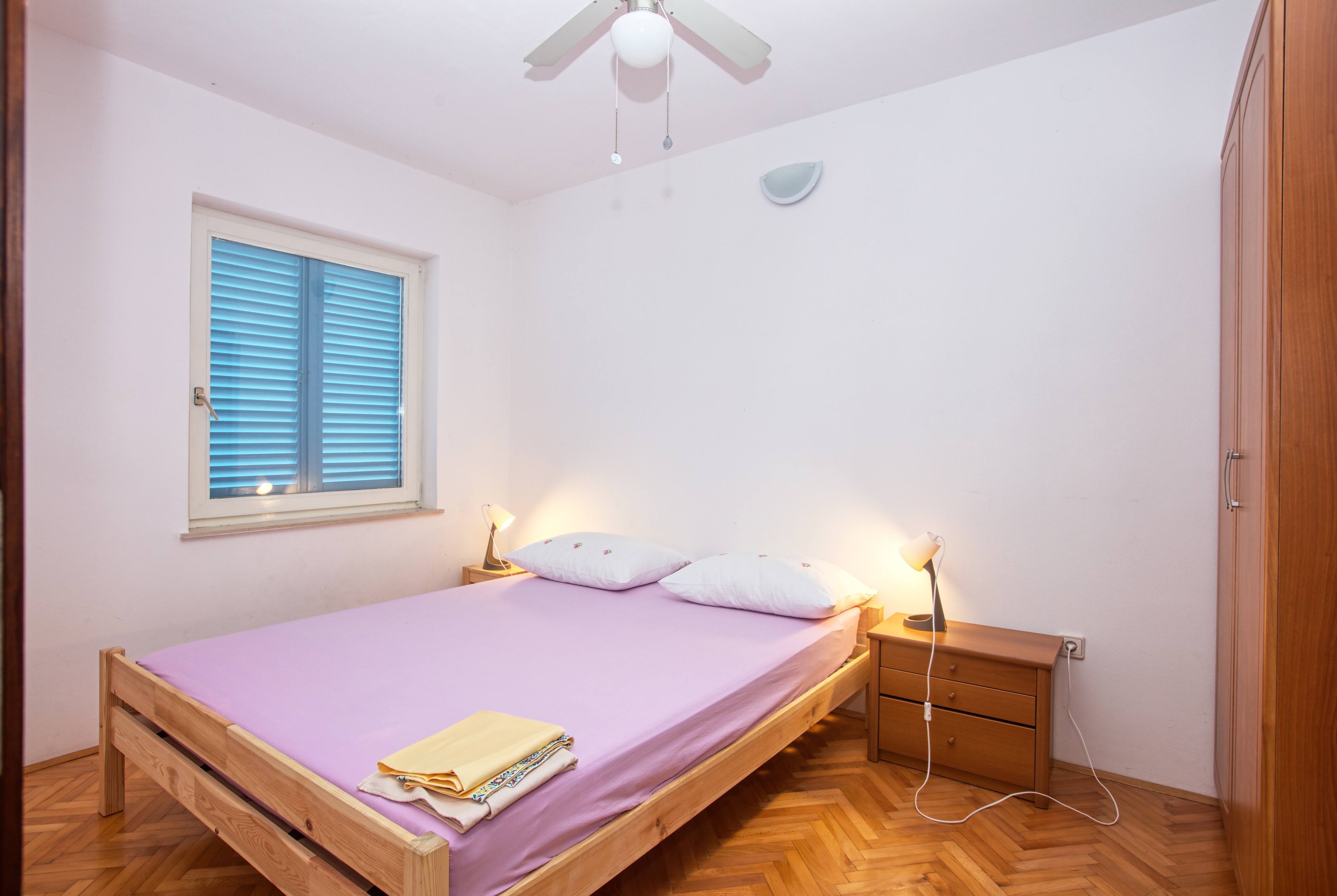 One bedroom apartment near beach Žaborić, Šibenik  A-a