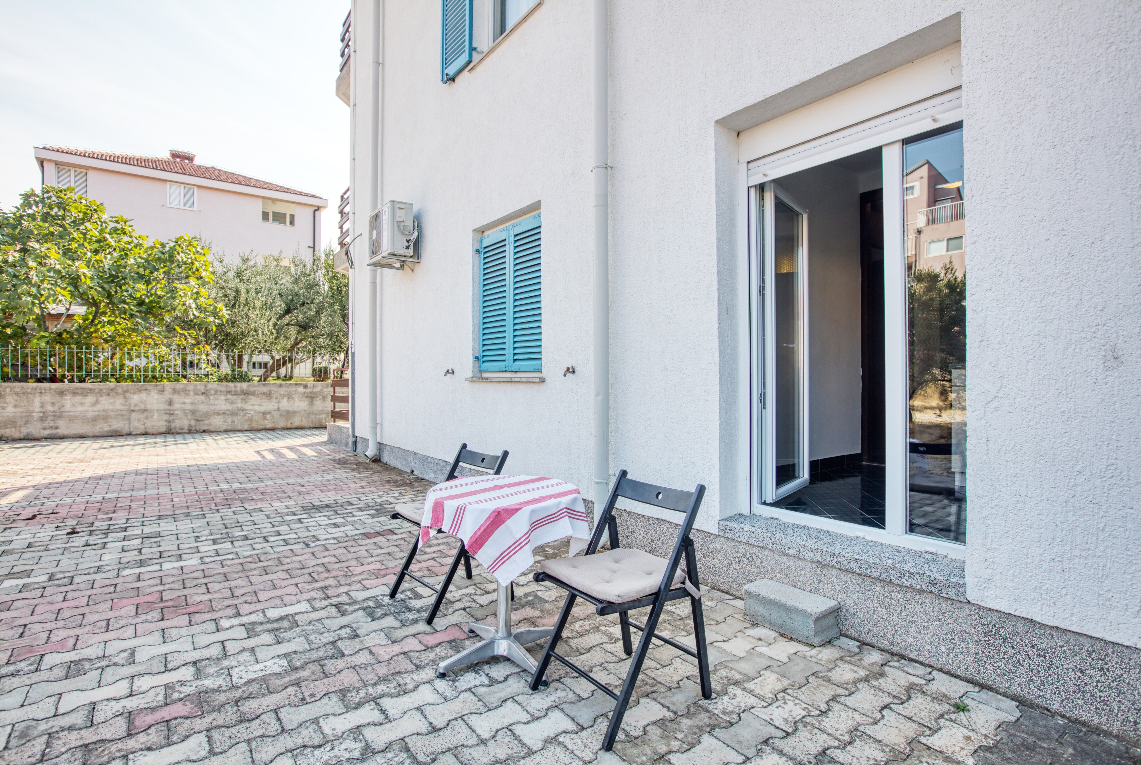 One bedroom apartment near beach Žaborić, Šibenik  A-a