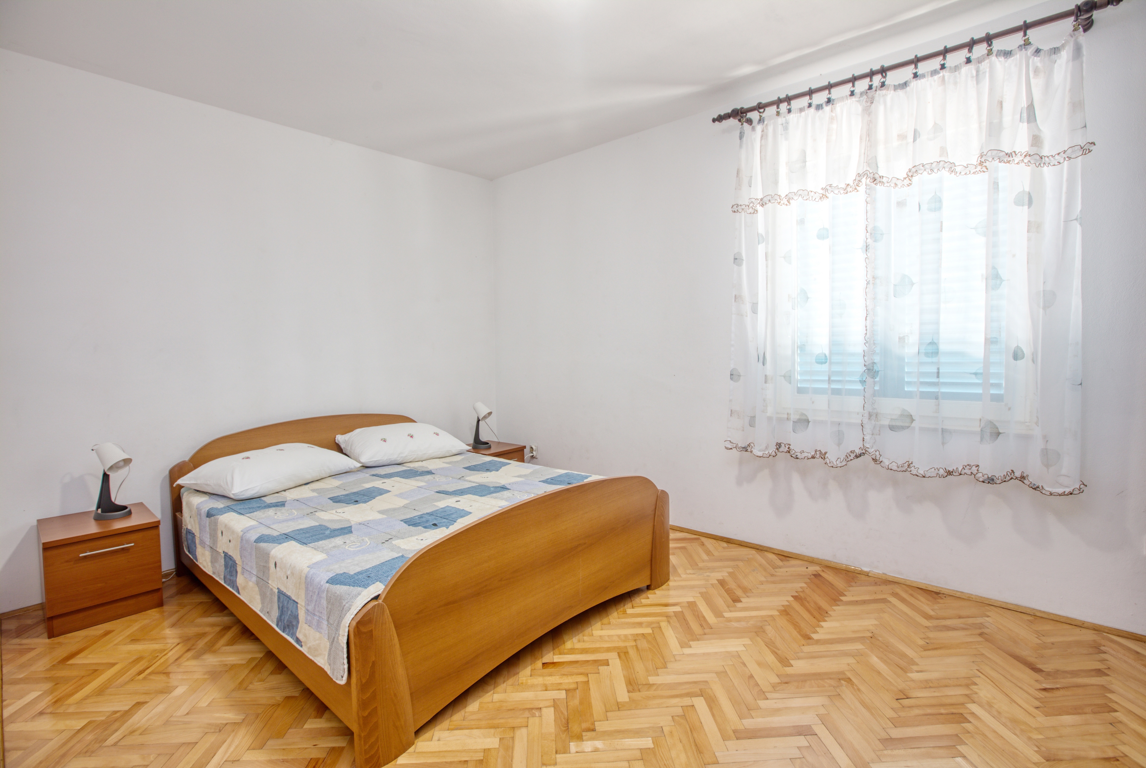 One bedroom apartment near beach Žaborić, Šibenik  A-c