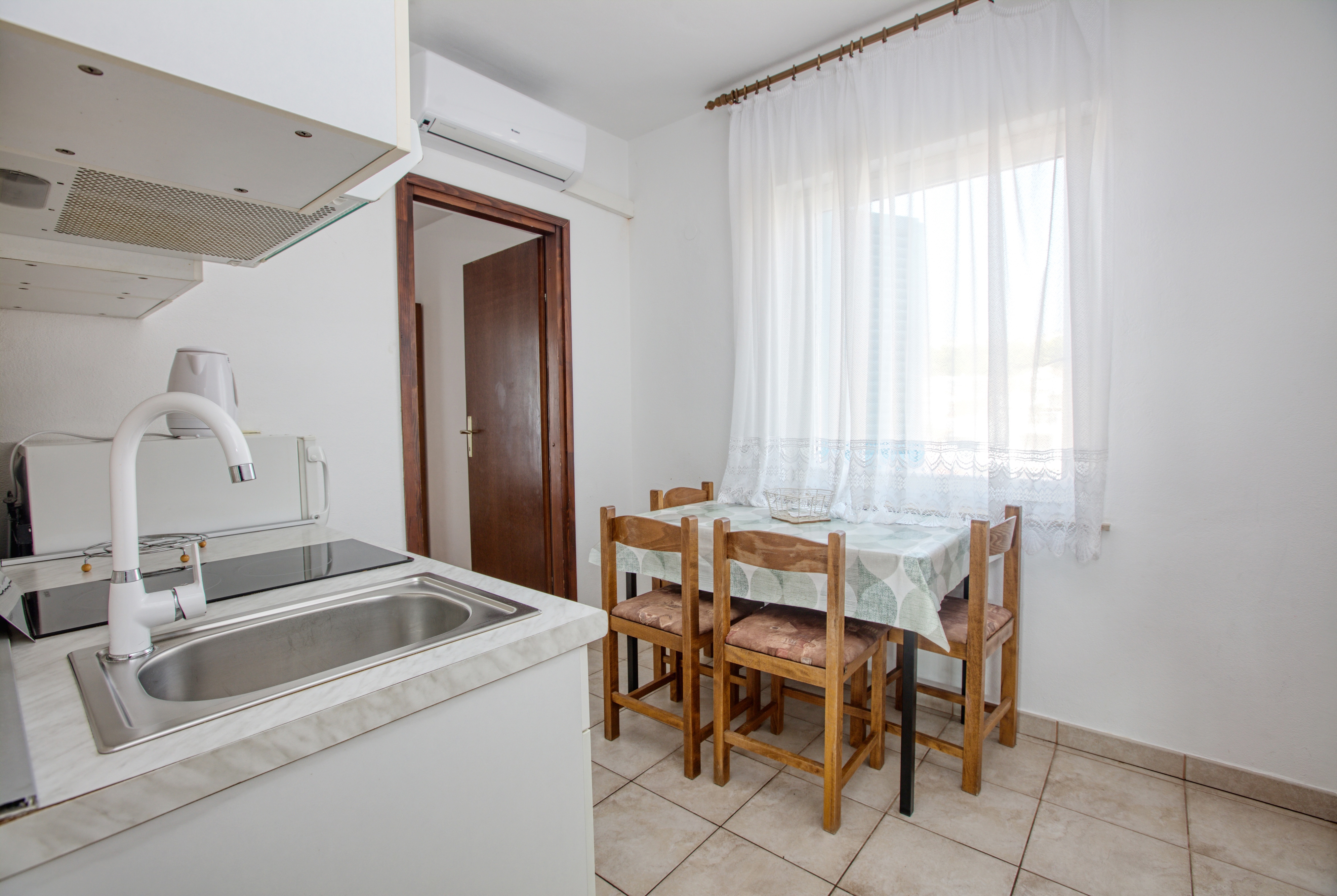 Two bedroom apartment near beach Žaborić, Šibenik  A-d