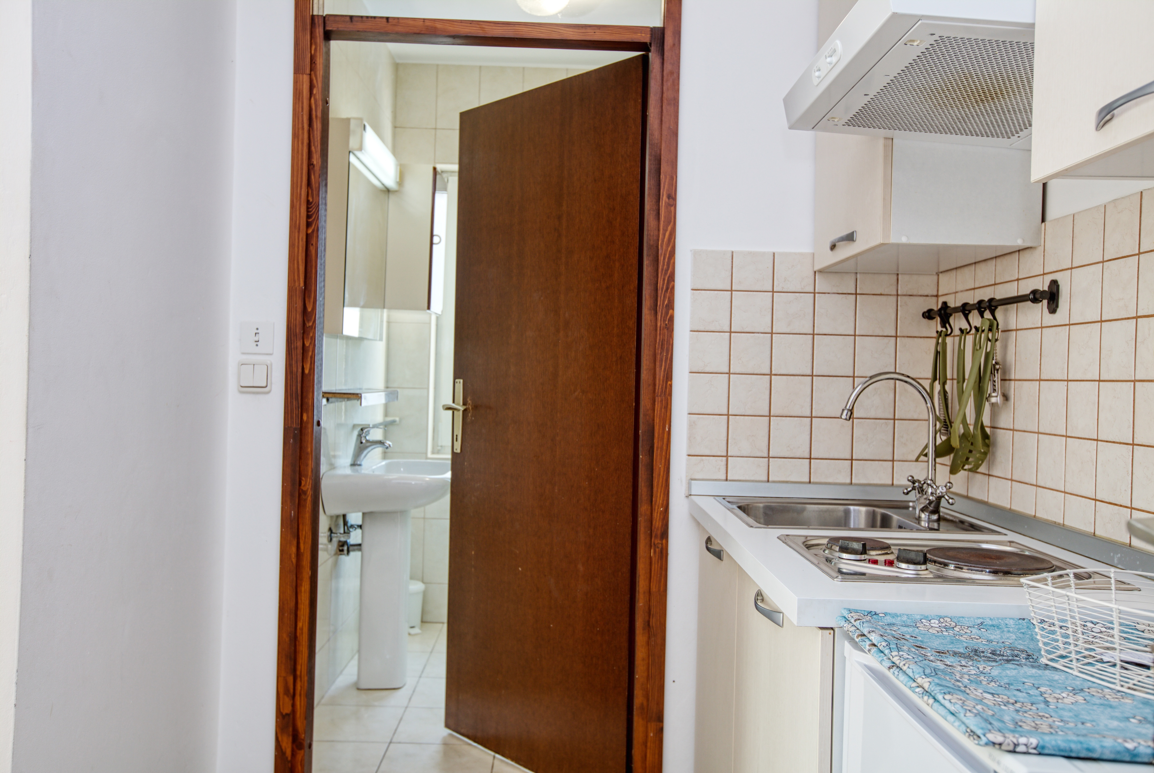 One bedroom apartment near beach Žaborić, Šibenik  A-h