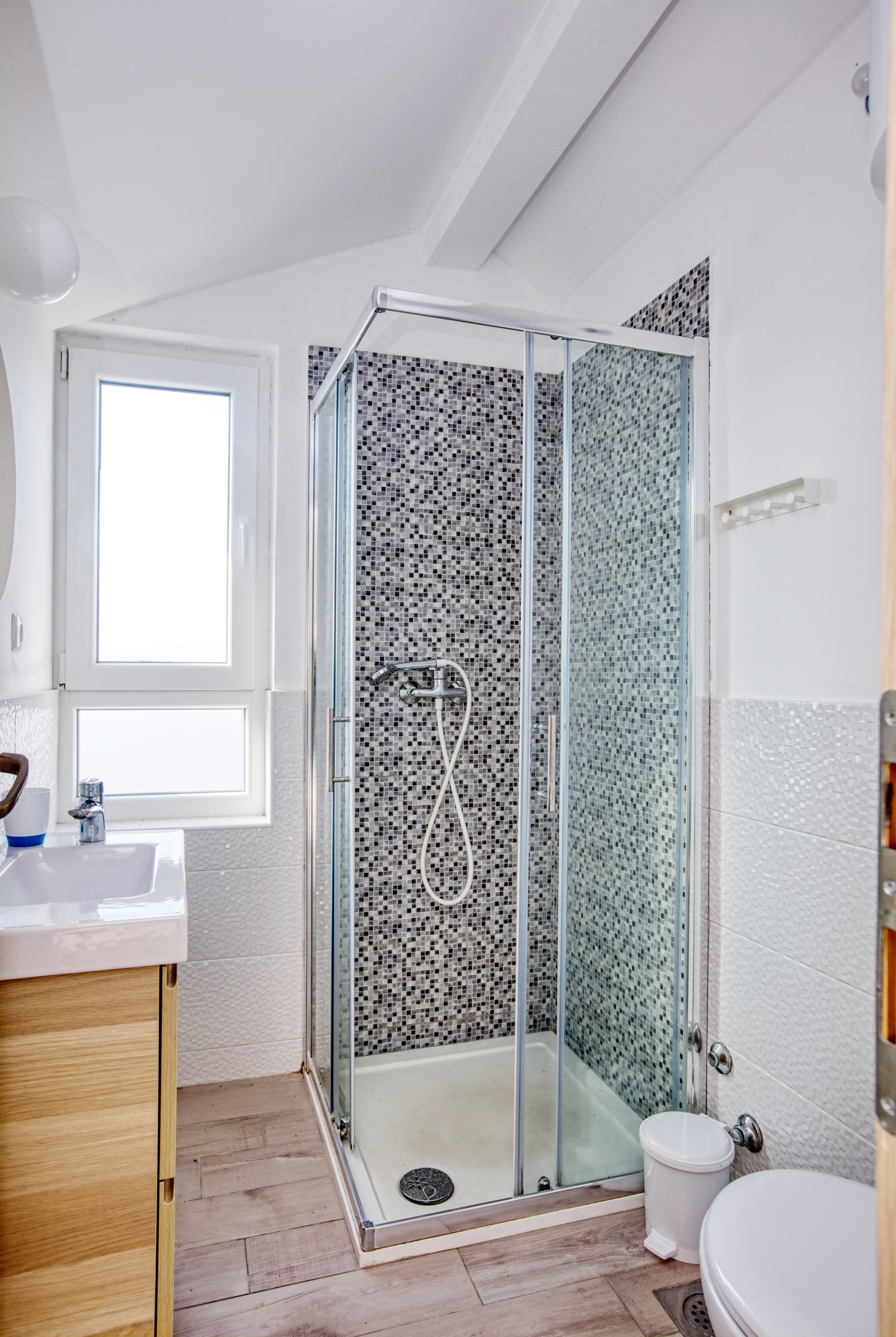 Two bedroom apartment near beach Žaborić, Šibenik  A-j