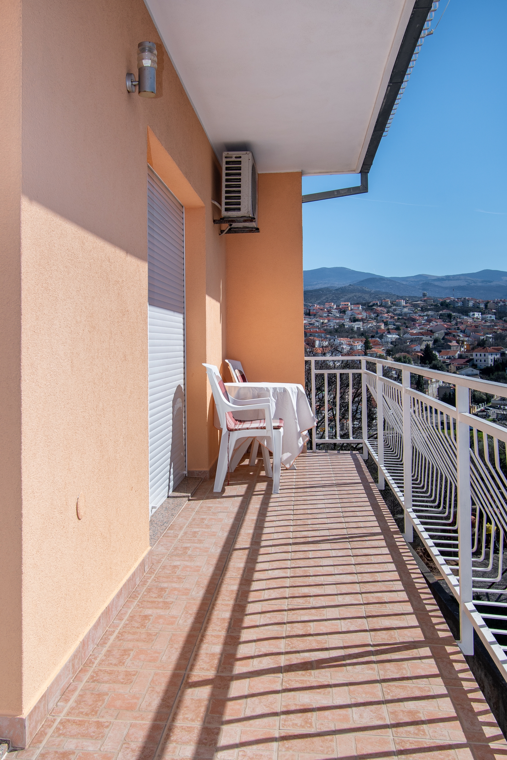 Two bedroom apartment with terrace and sea view Novi Vinodolski  A-a