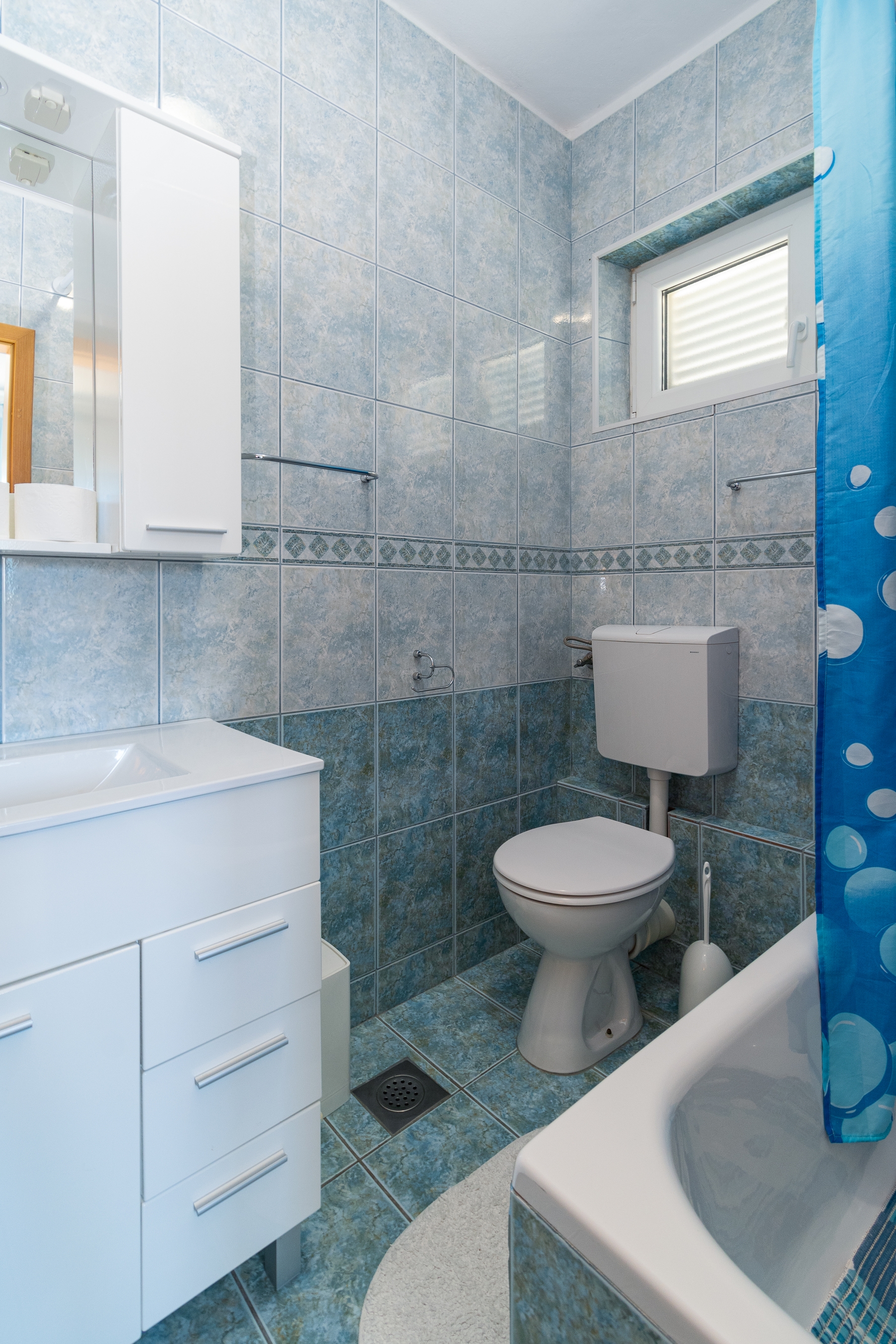 Two bedroom apartment with terrace and sea view Novi Vinodolski  A-a