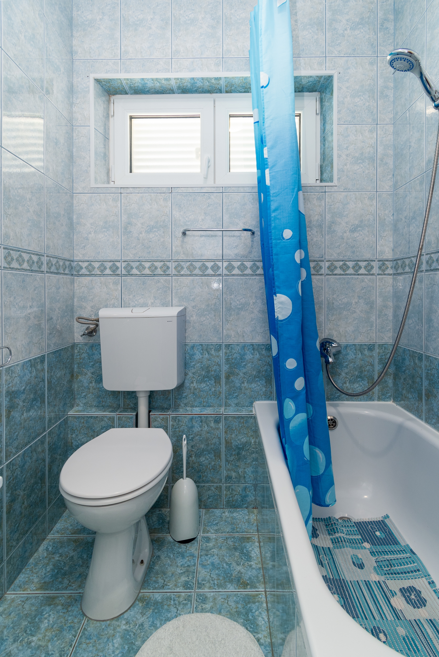 Two bedroom apartment with terrace and sea view Novi Vinodolski  A-a