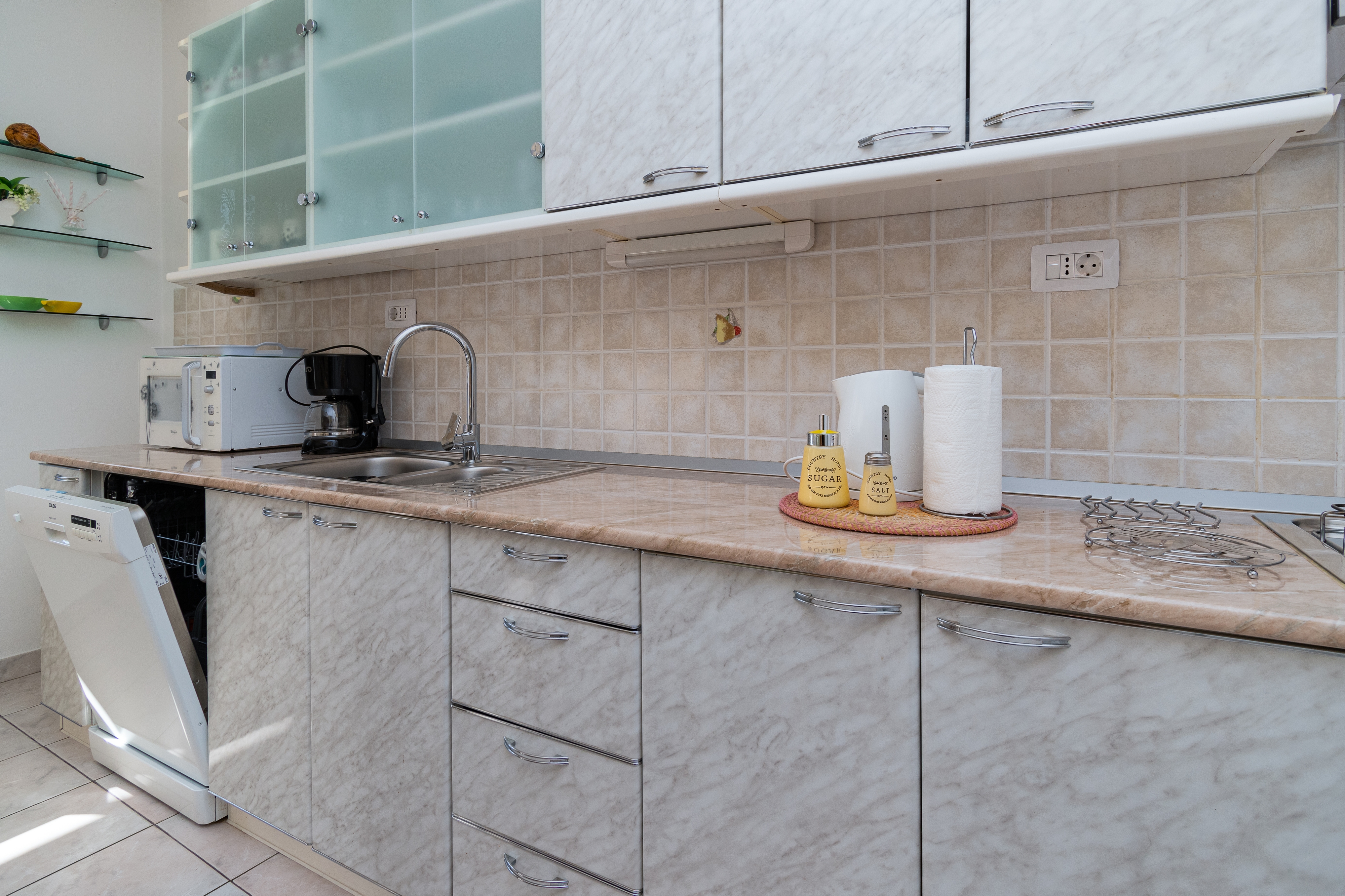 Two bedroom apartment with terrace and sea view Novi Vinodolski  A-a
