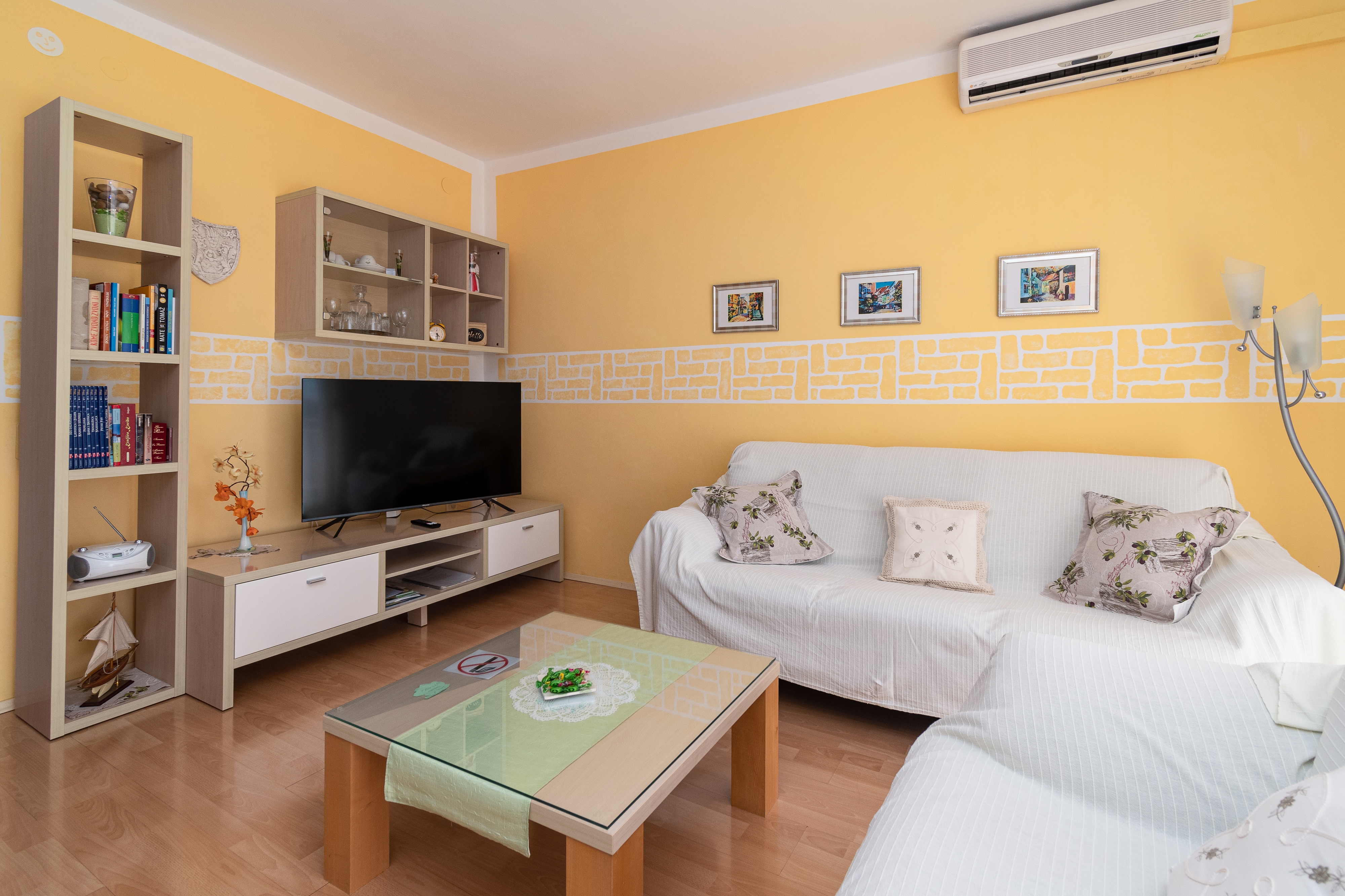 Two bedroom apartment with terrace and sea view Novi Vinodolski (A-20095-a) Two bedroom apartment with terrace and sea view Novi Vinodolski (A-20095-a)