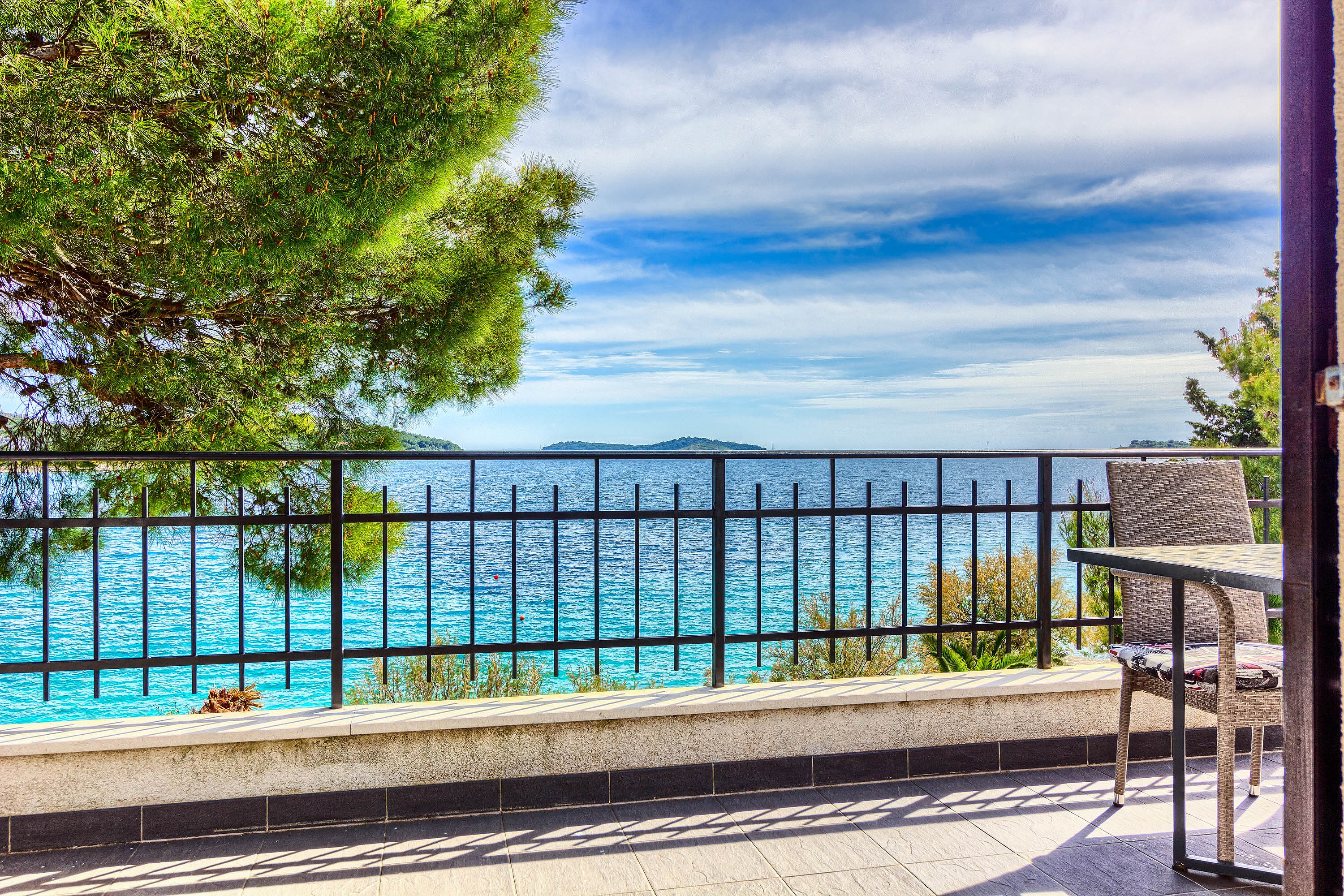 Two bedroom apartment near beach Rogoznica (A-2010-b) Two bedroom apartment near beach Rogoznica (A-2010-b)