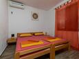 Спальня 2 Stanići, Спальня 2 в размещении типа apartment, доступный кондиционер и WiFi.