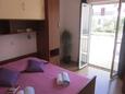 Hvar, Dormitorio in the apartment, air condition available y WiFi.