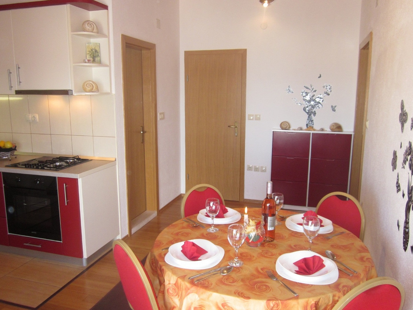 One bedroom apartment with terrace and sea view Hvar (A-20114-c)