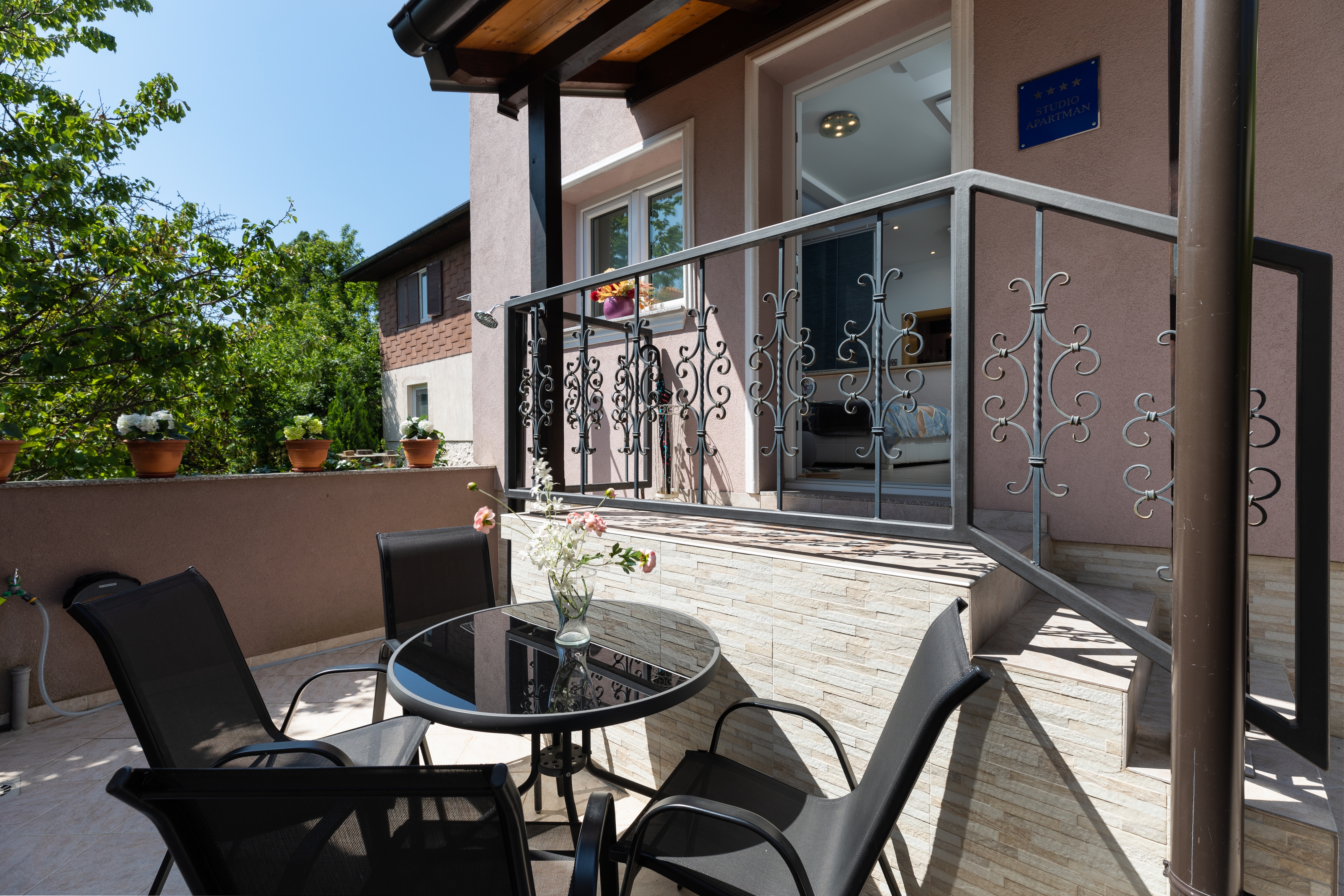 Studio flat with terrace Zagreb  AS-a