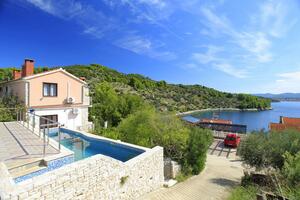 Ház családok részére medencével a tenger mellett Öböl Mikulina Luka, Korcula - 20116