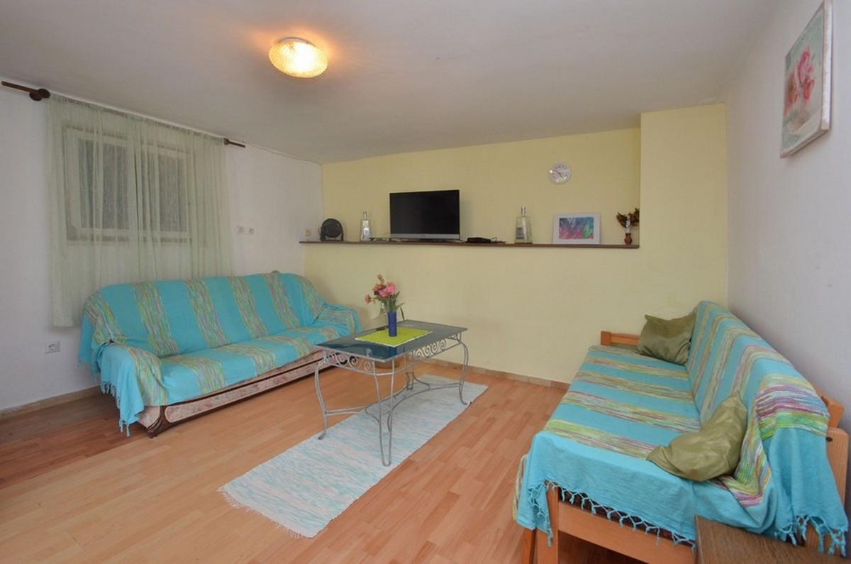 Comfortable and spacious house with terrace and sea view Cove Mikulina Luka, Korčula (K-20116)