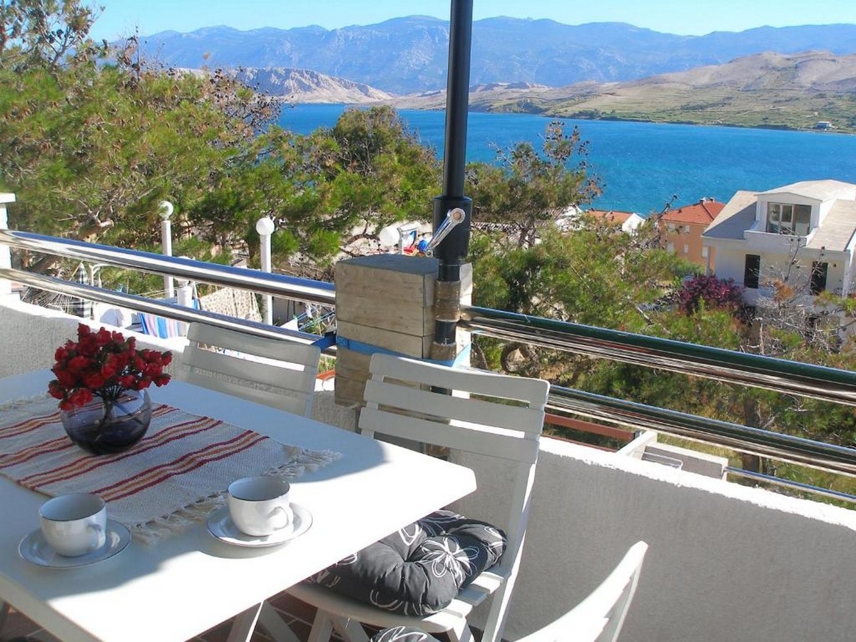 Two bedroom apartment with terrace and sea view Pag  A-a
