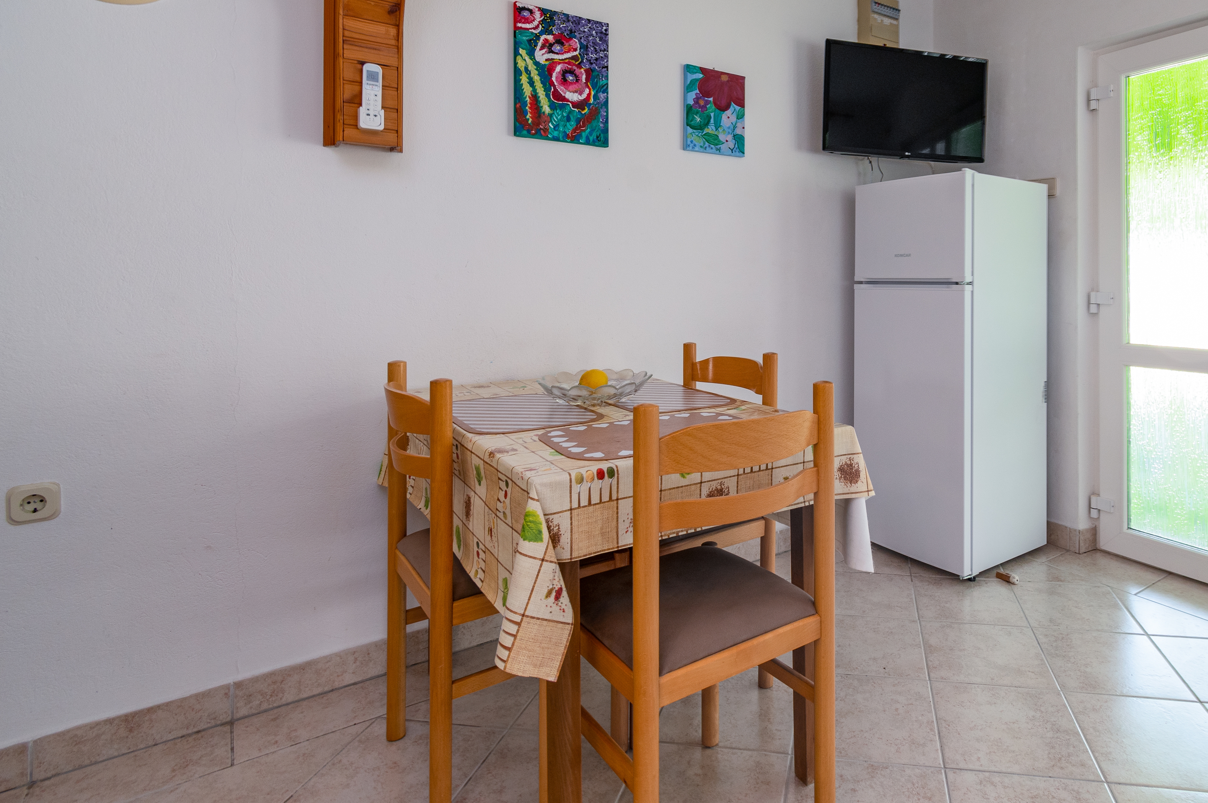 One bedroom apartment with terrace and sea view Baška, Krk  A-a