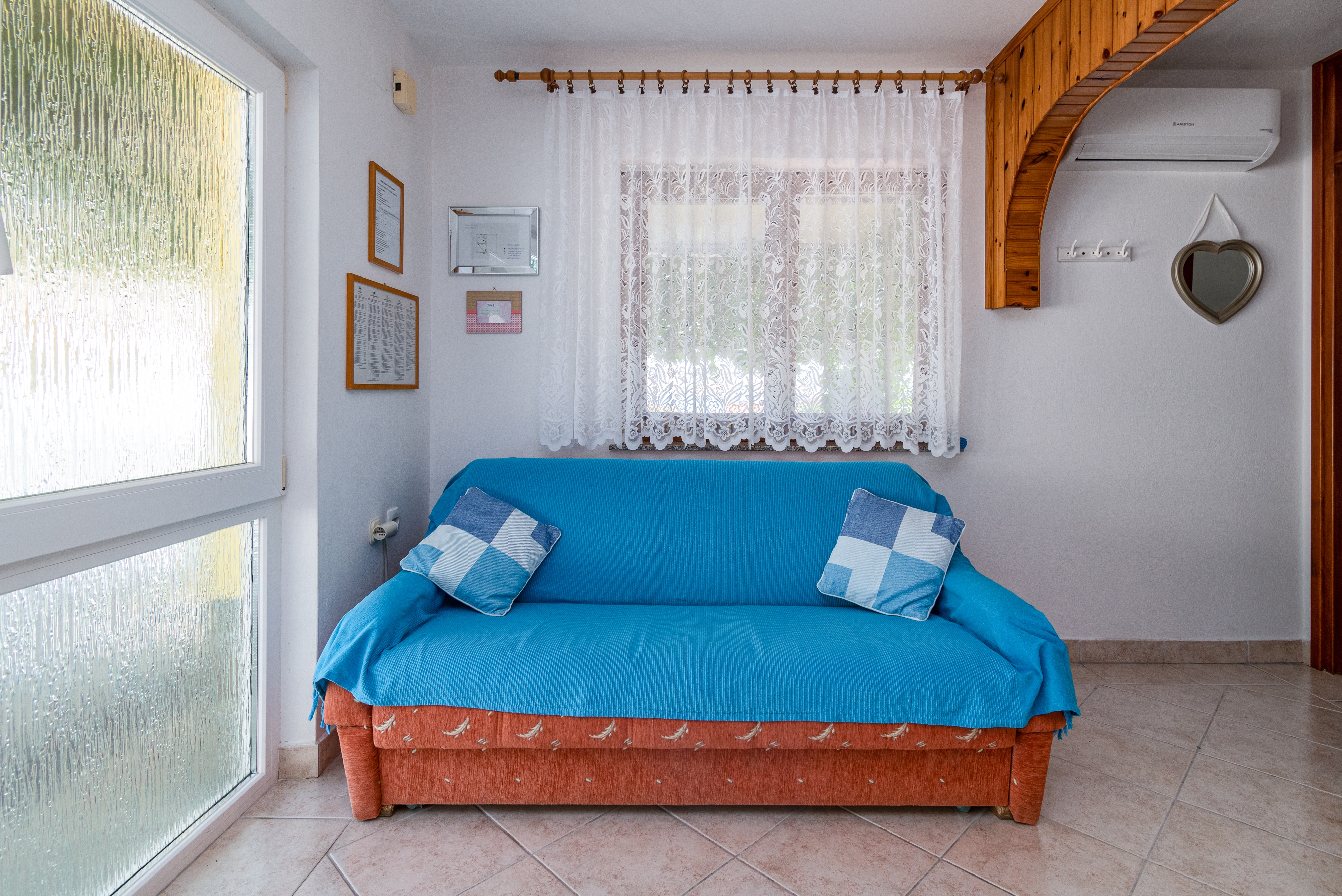 One bedroom apartment with terrace and sea view Baška, Krk  A-a