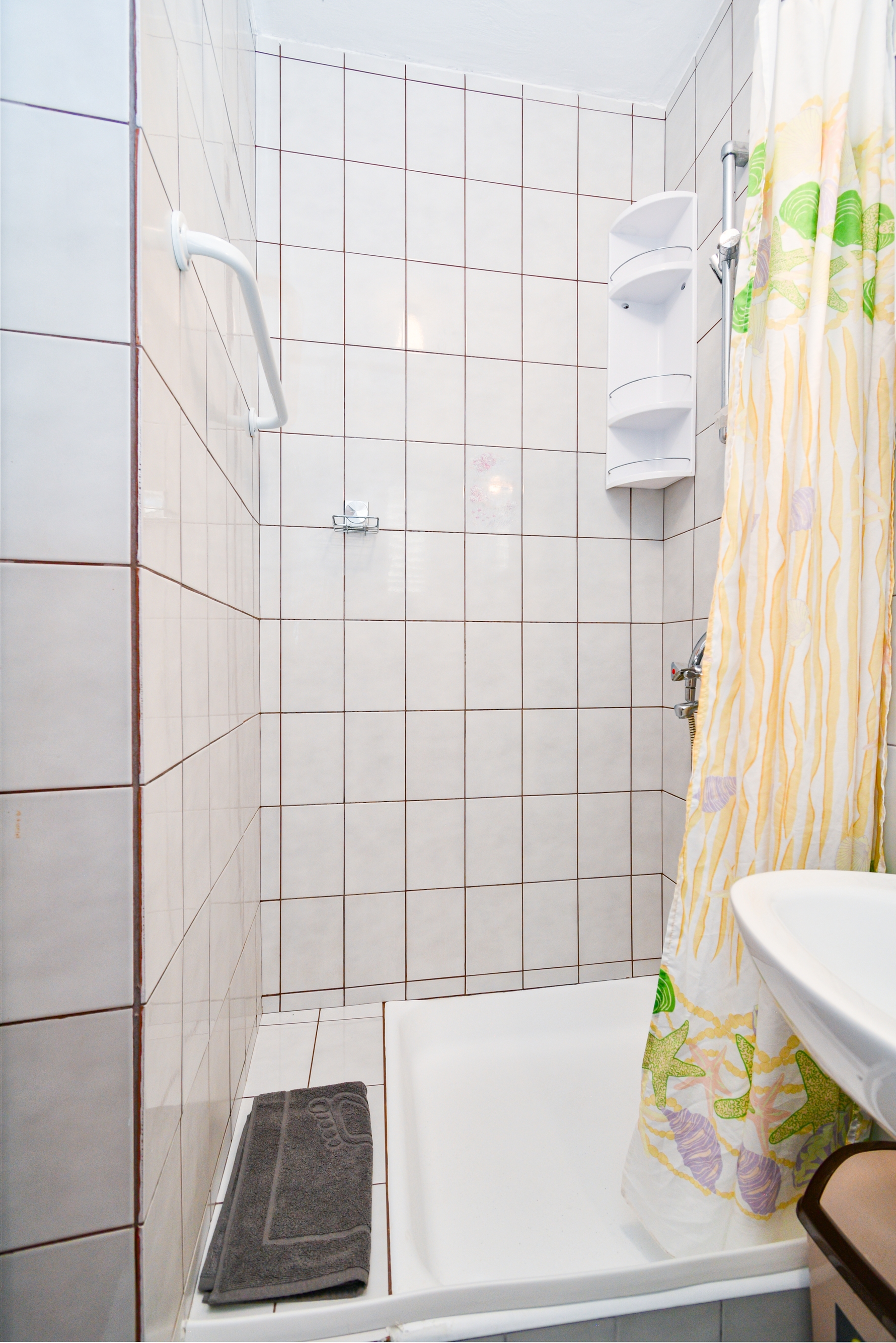Two bedroom apartment with terrace and sea view Supetarska Draga - Donja, Rab  A-a