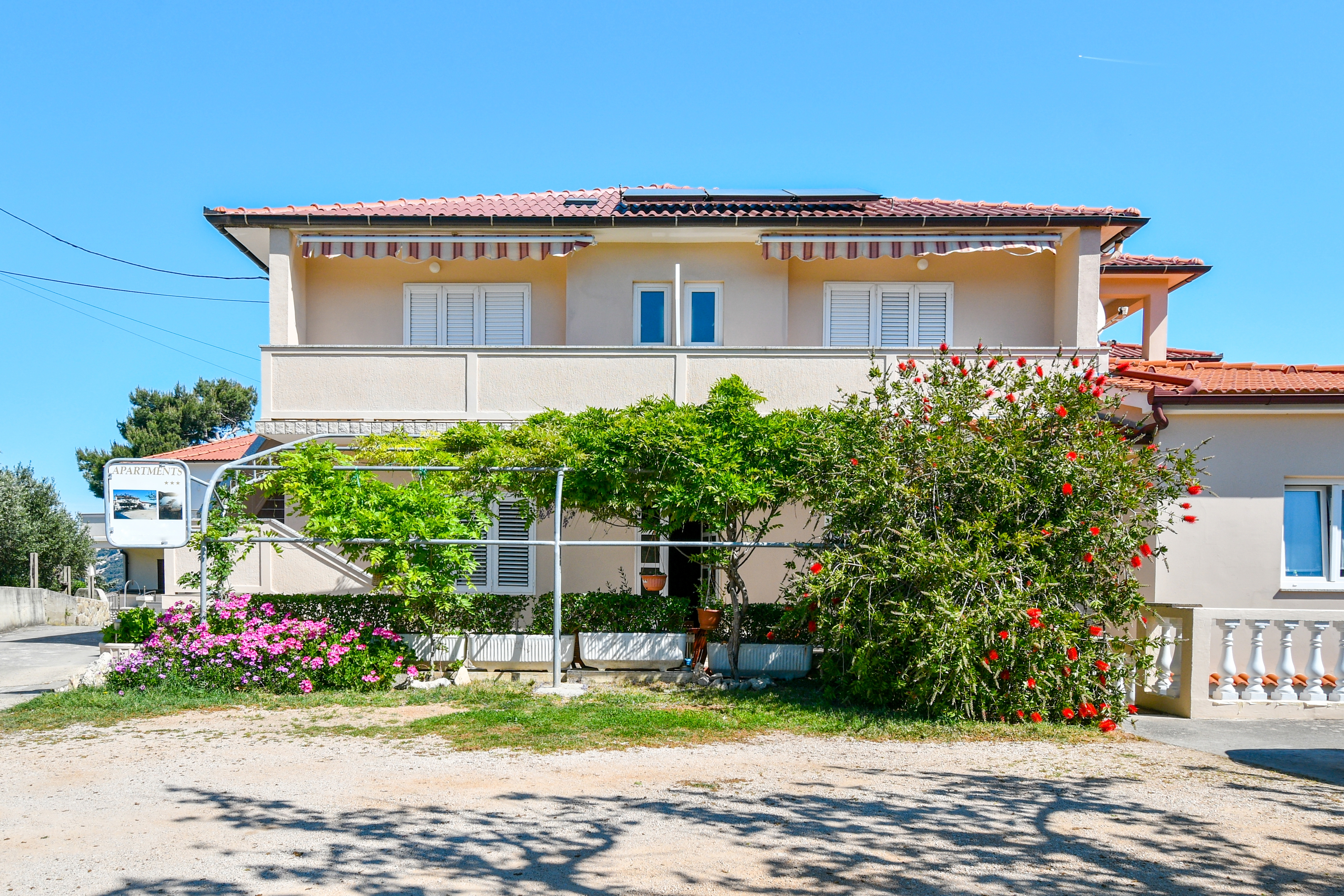 Studio flat with balcony and sea view Supetarska Draga - Donja (Rab) (AS-2013-e)