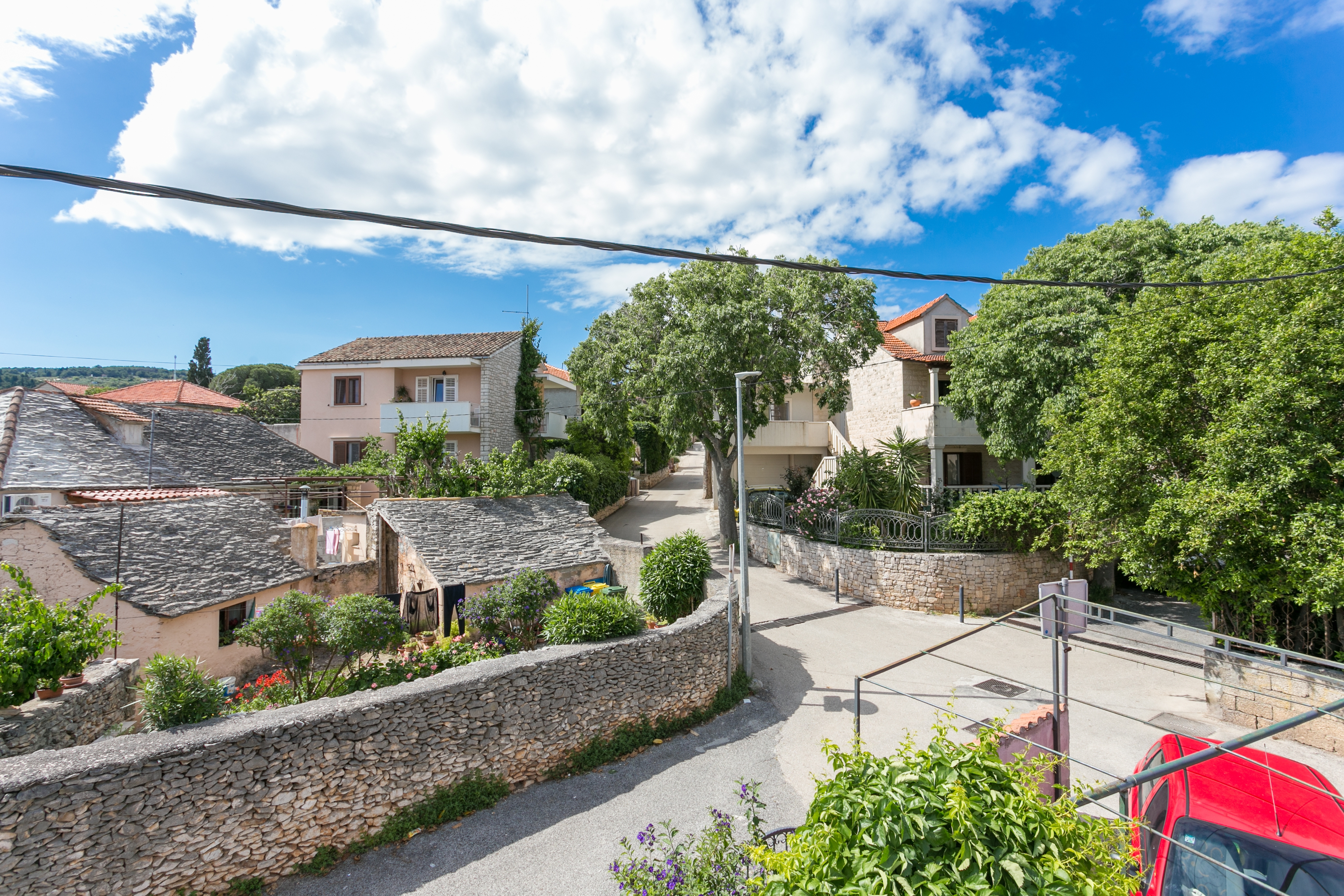 Three bedroom apartment with terrace and sea view Supetar, Brač  A-c