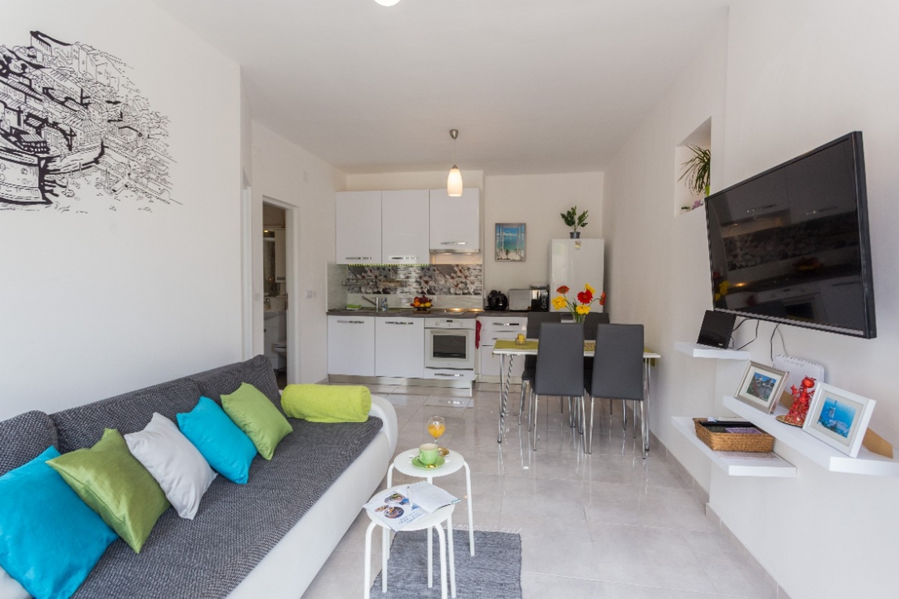 One bedroom apartment with terrace Dubrovnik  A-a