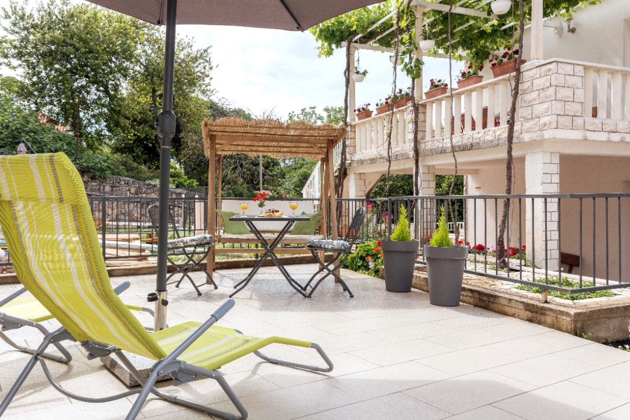 One bedroom apartment with terrace Dubrovnik  A-a