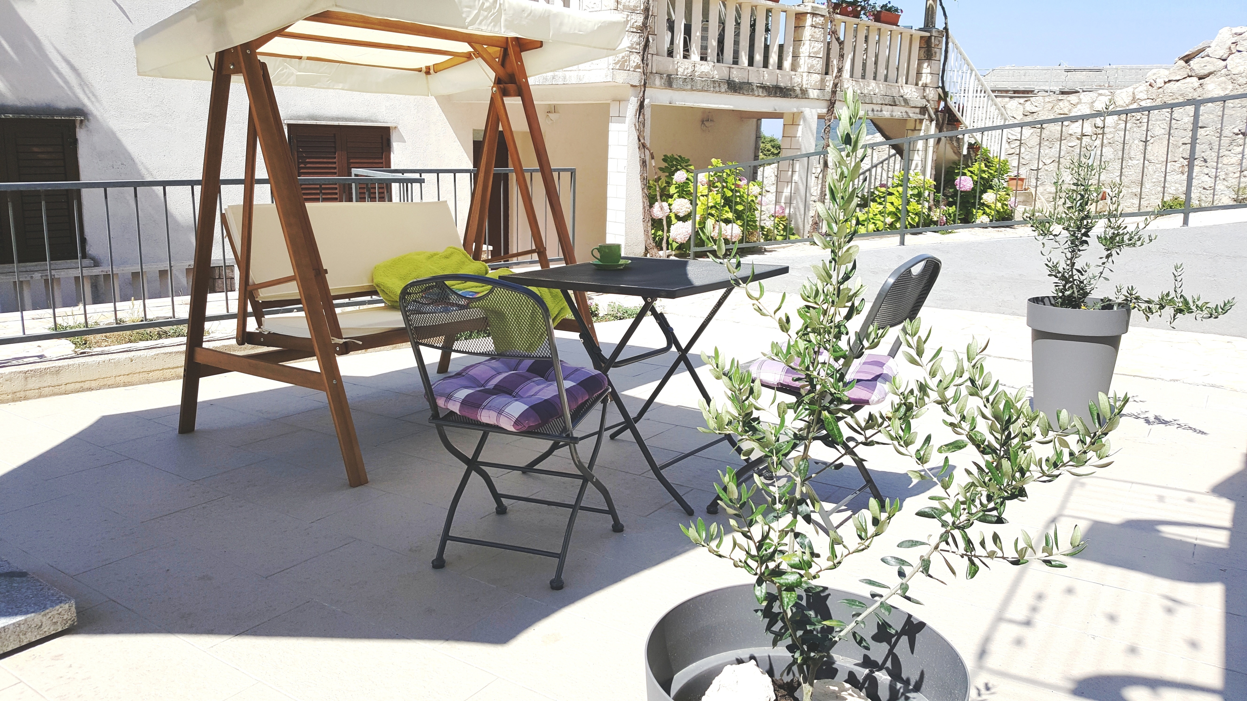 One bedroom apartment with terrace Dubrovnik  A-a