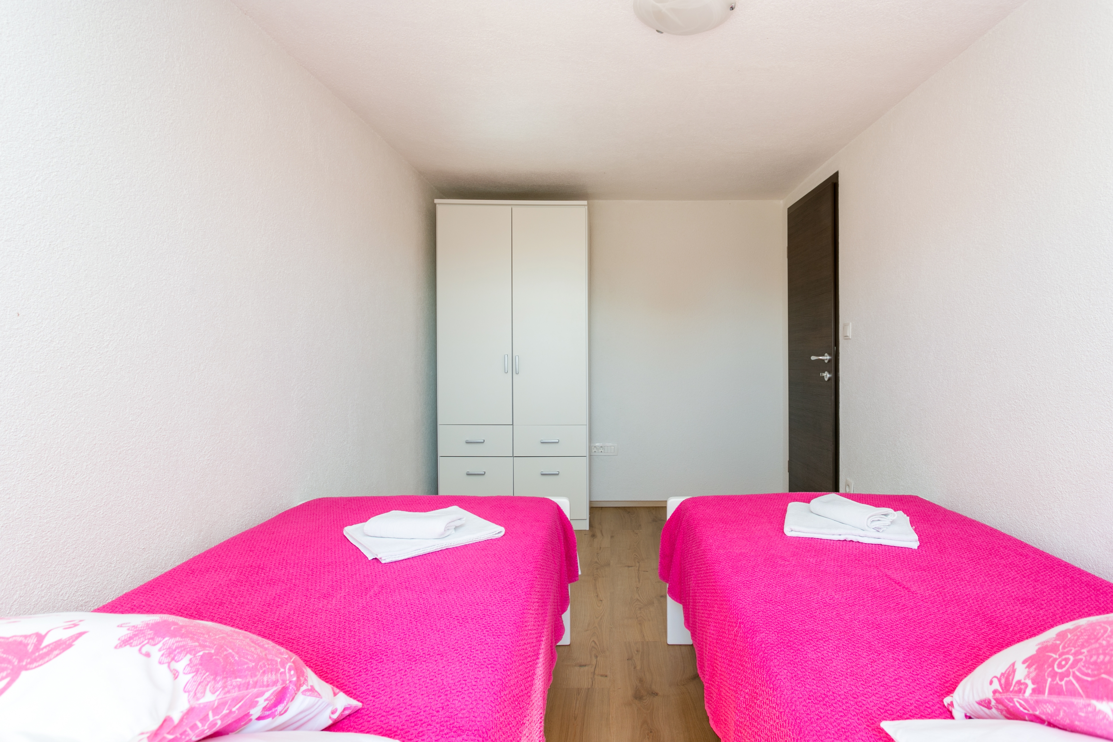 Two bedroom house with terrace Milna, Brač  K