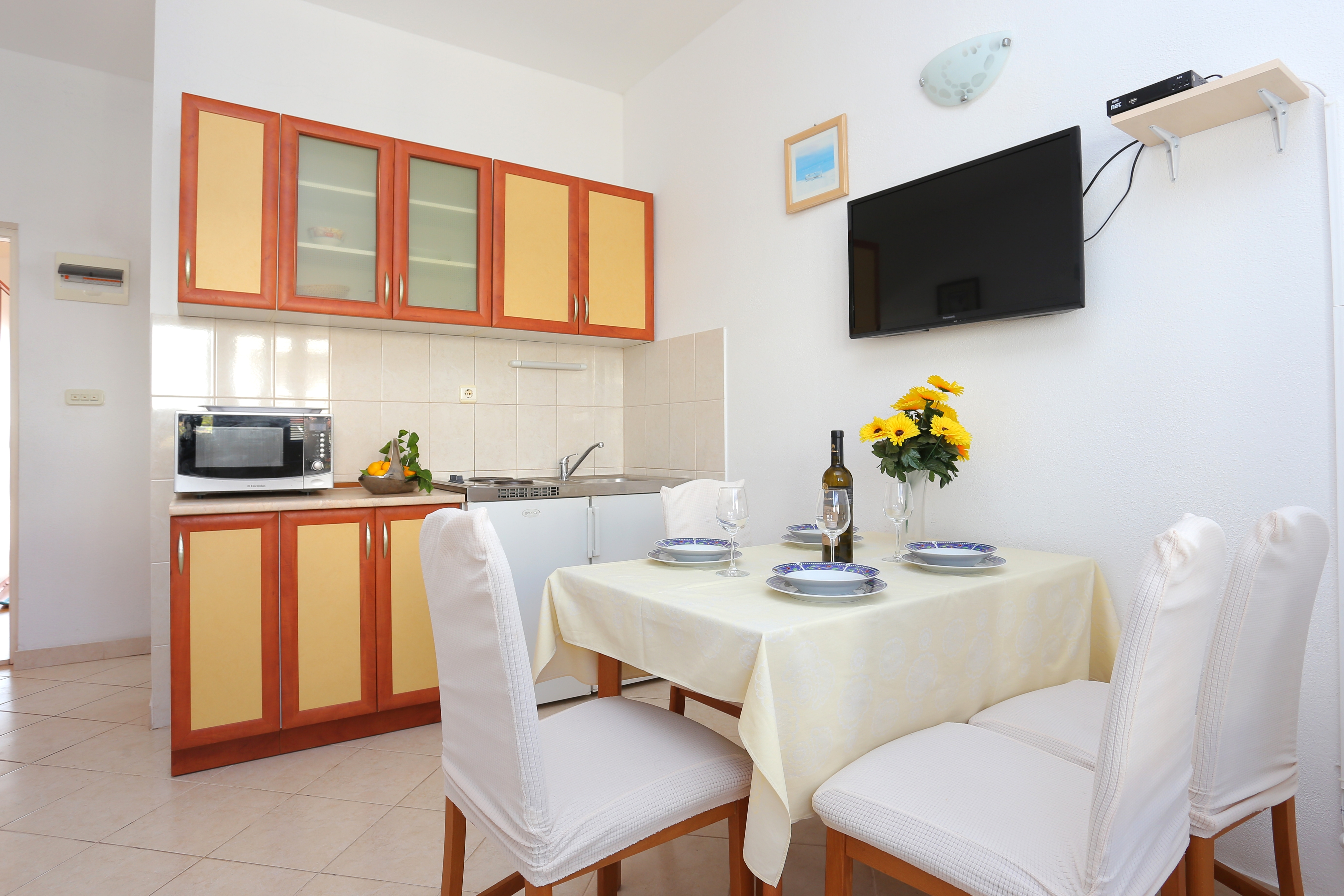 One bedroom apartment with terrace and sea view Rogoznica (A-20142-c) One bedroom apartment with terrace and sea view Rogoznica (A-20142-c)