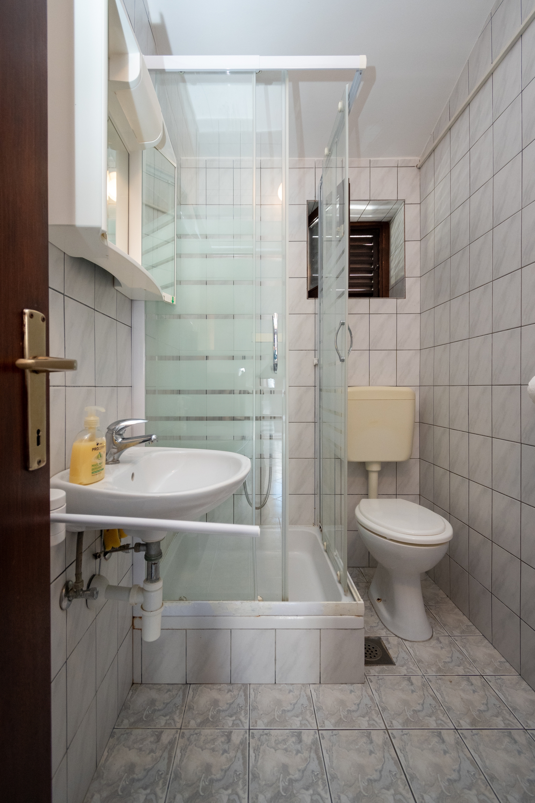 One bedroom apartment with terrace Vir  A-b